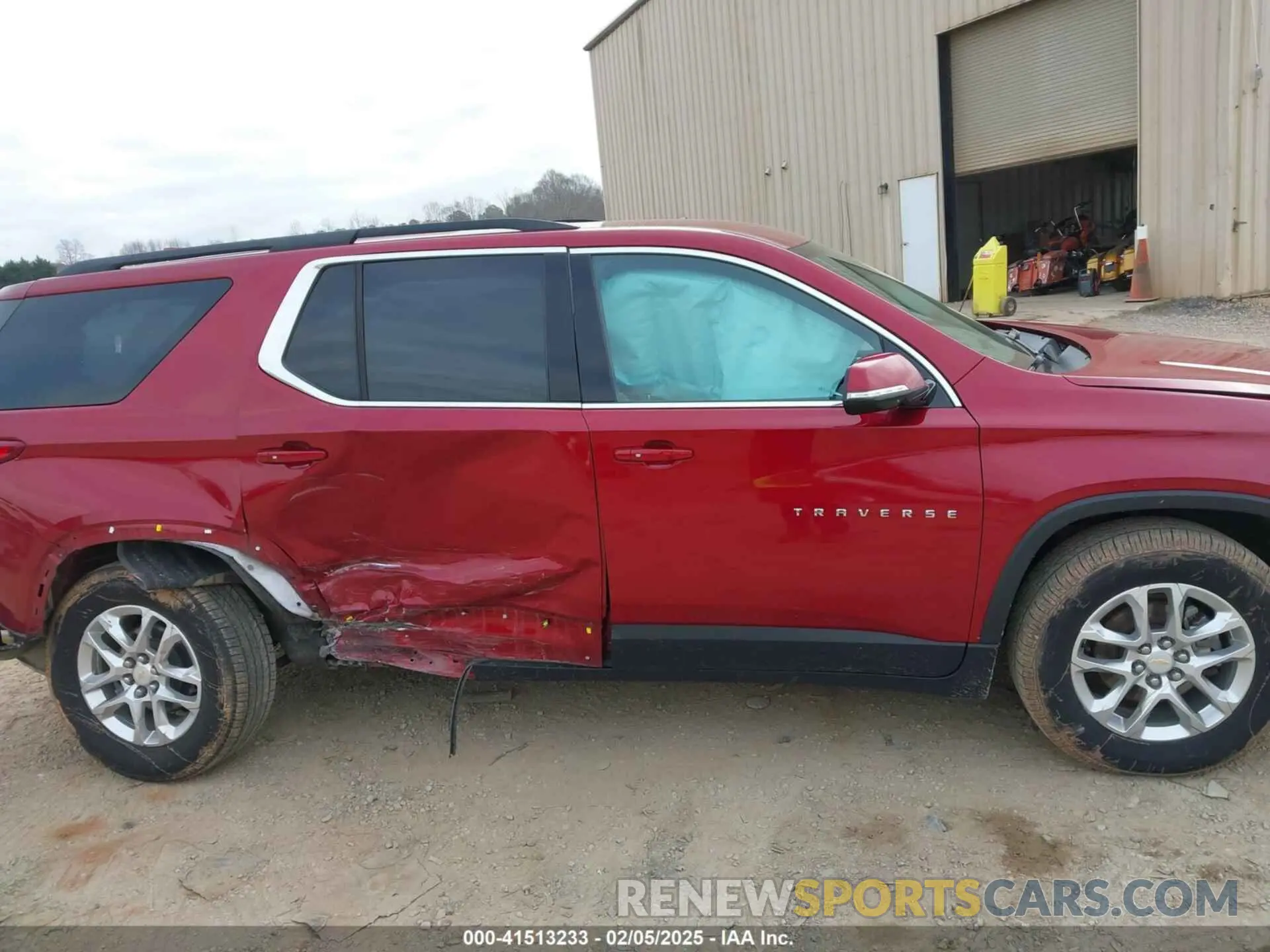 13 Photograph of a damaged car 1GNERGKW2LJ146153 CHEVROLET TRAVERSE 2020