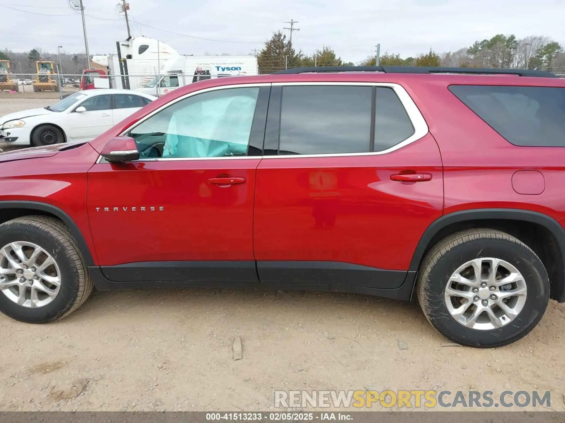 14 Photograph of a damaged car 1GNERGKW2LJ146153 CHEVROLET TRAVERSE 2020