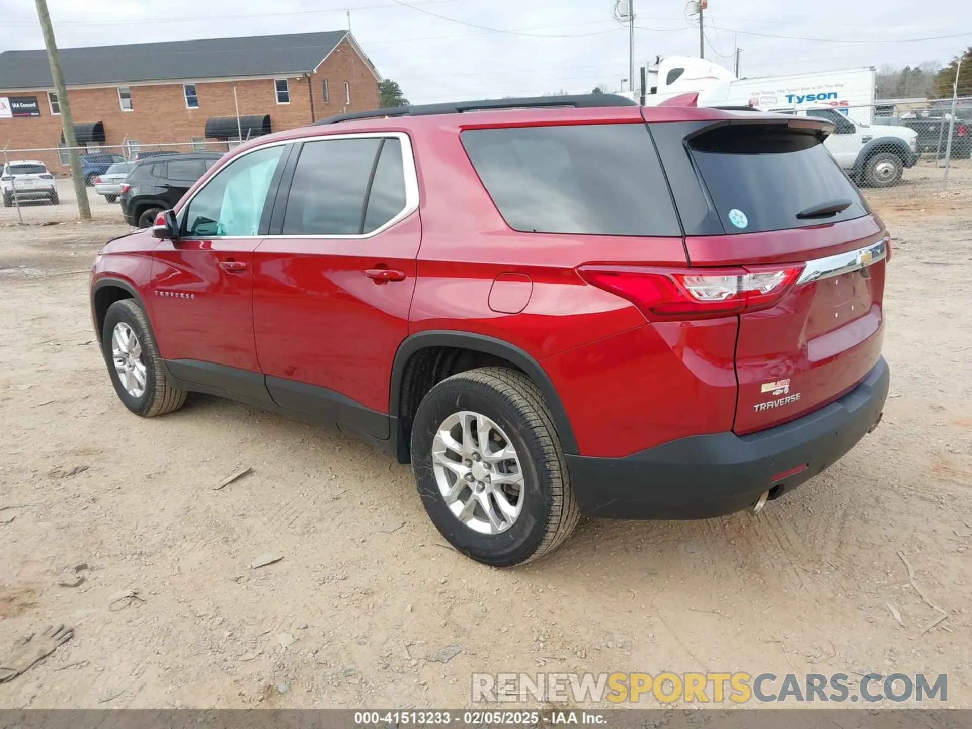 3 Photograph of a damaged car 1GNERGKW2LJ146153 CHEVROLET TRAVERSE 2020