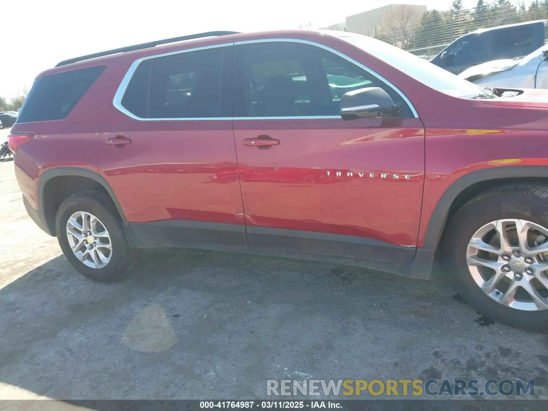 14 Photograph of a damaged car 1GNERGKW2LJ210773 CHEVROLET TRAVERSE 2020