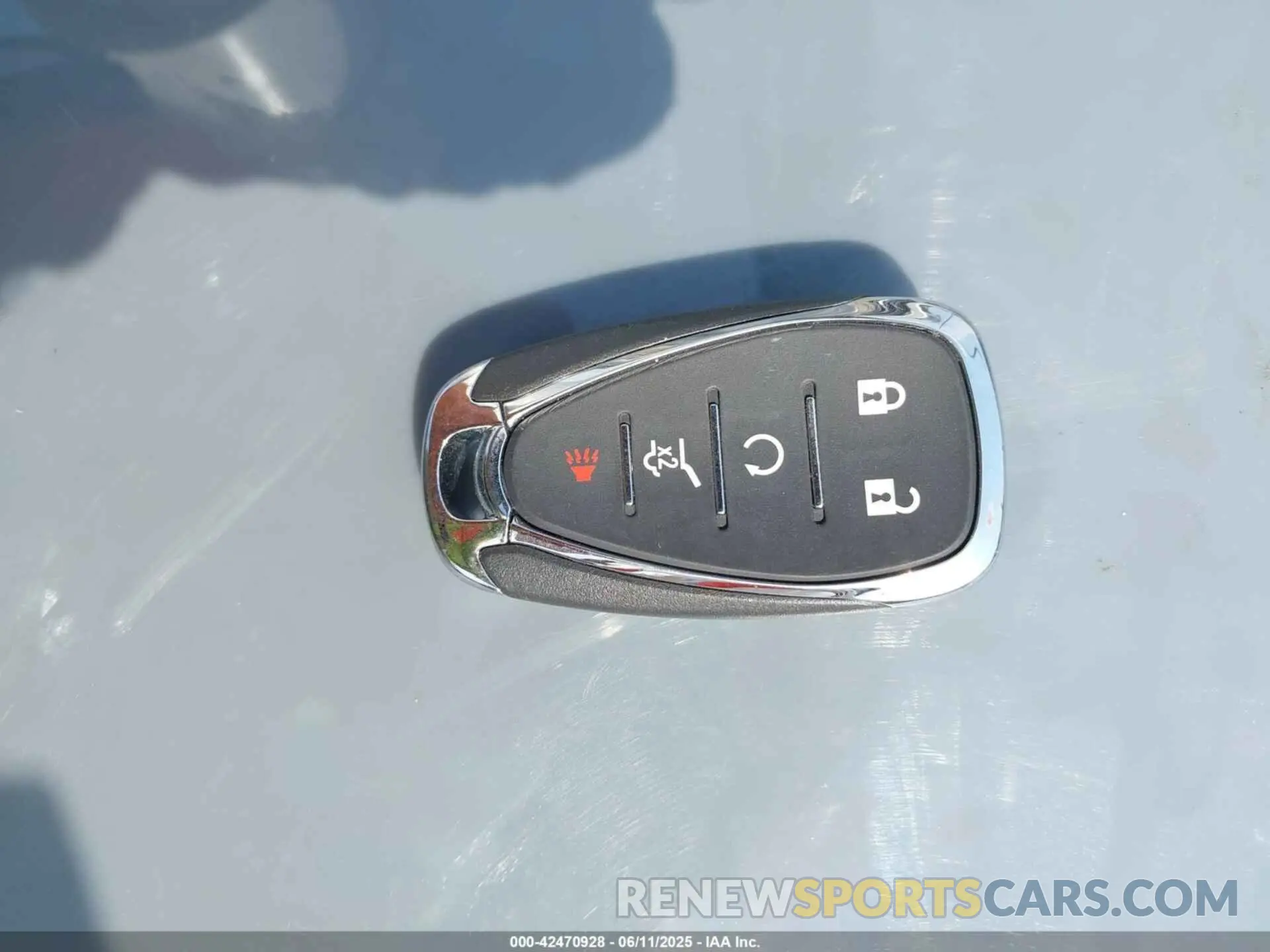 11 Photograph of a damaged car 1GNERGKW2LJ239951 CHEVROLET TRAVERSE 2020