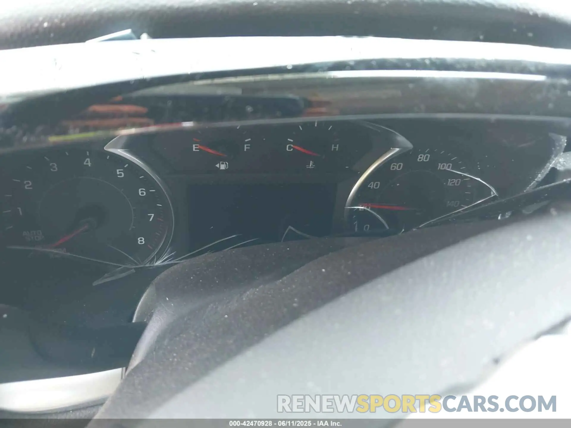 15 Photograph of a damaged car 1GNERGKW2LJ239951 CHEVROLET TRAVERSE 2020