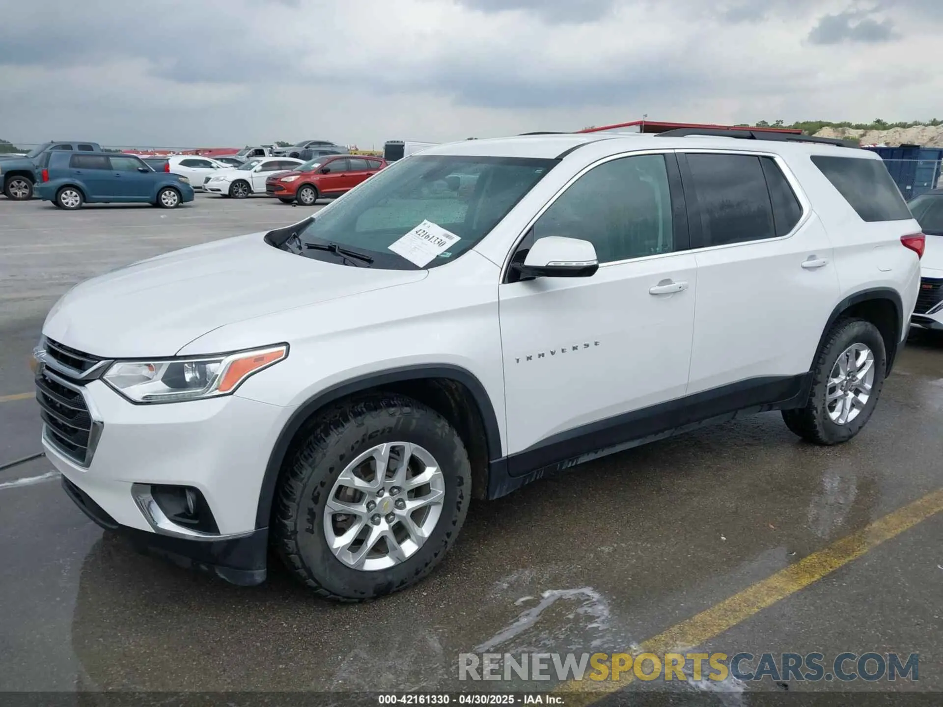2 Photograph of a damaged car 1GNERGKW3LJ127398 CHEVROLET TRAVERSE 2020