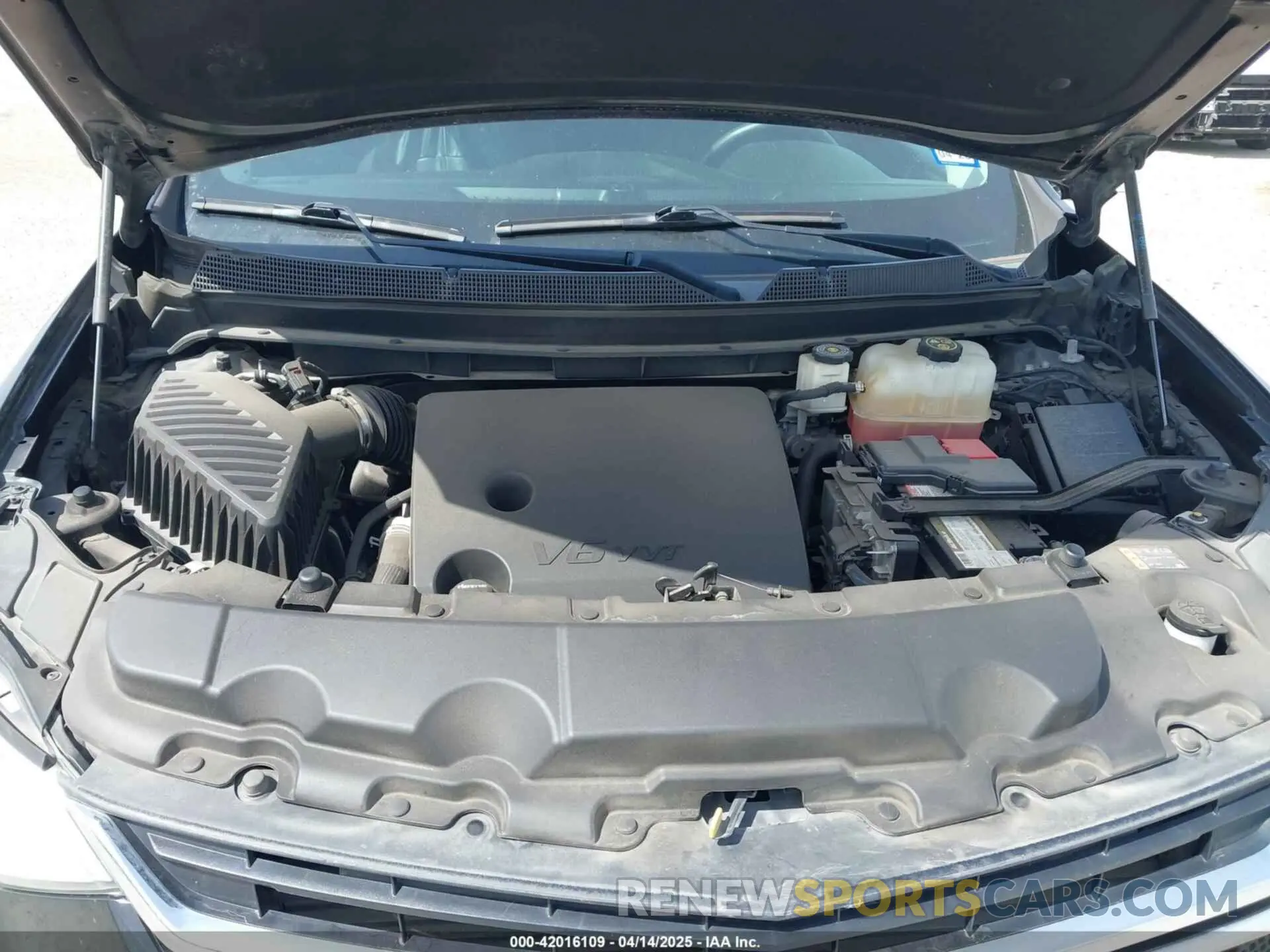 9 Photograph of a damaged car 1GNERGKW3LJ151698 CHEVROLET TRAVERSE 2020