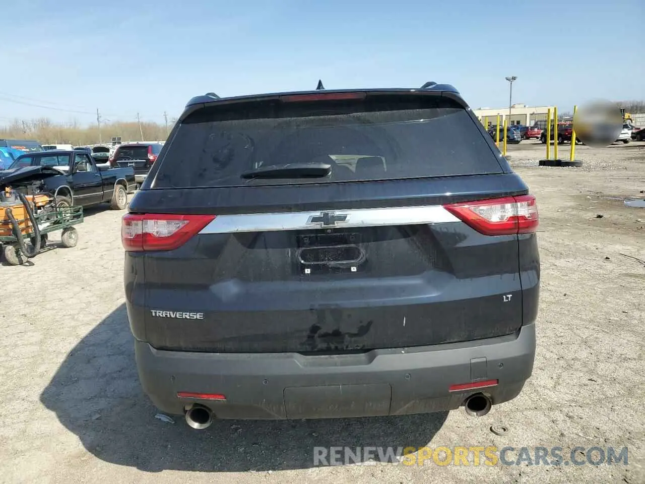 6 Photograph of a damaged car 1GNERGKW3LJ158327 CHEVROLET TRAVERSE 2020