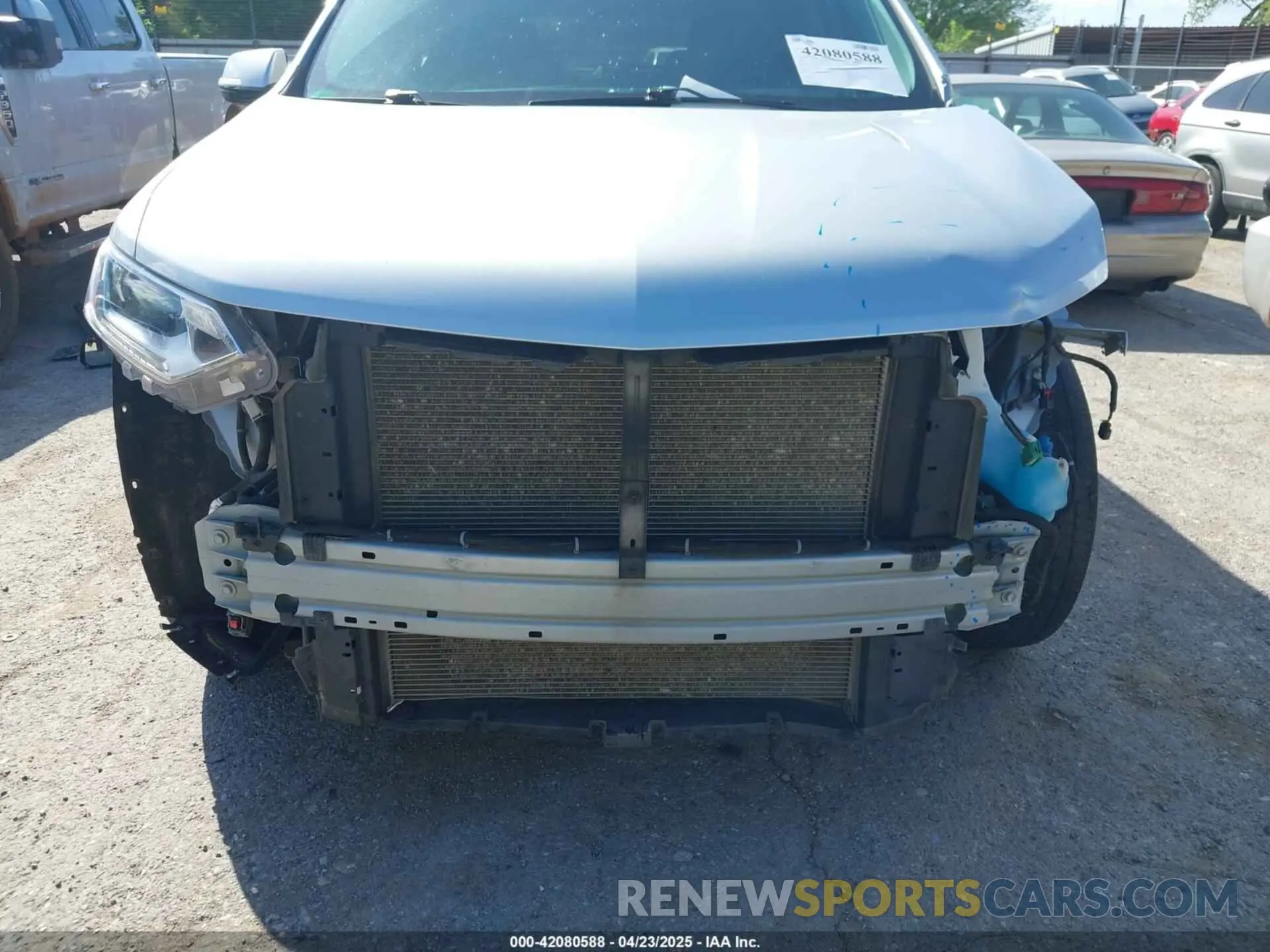 6 Photograph of a damaged car 1GNERGKW3LJ177069 CHEVROLET TRAVERSE 2020