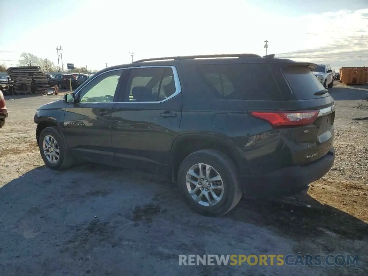 2 Photograph of a damaged car 1GNERGKW3LJ231969 CHEVROLET TRAVERSE 2020