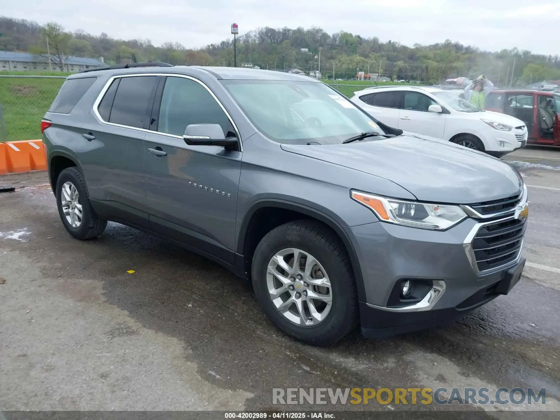 1 Photograph of a damaged car 1GNERGKW3LJ249792 CHEVROLET TRAVERSE 2020