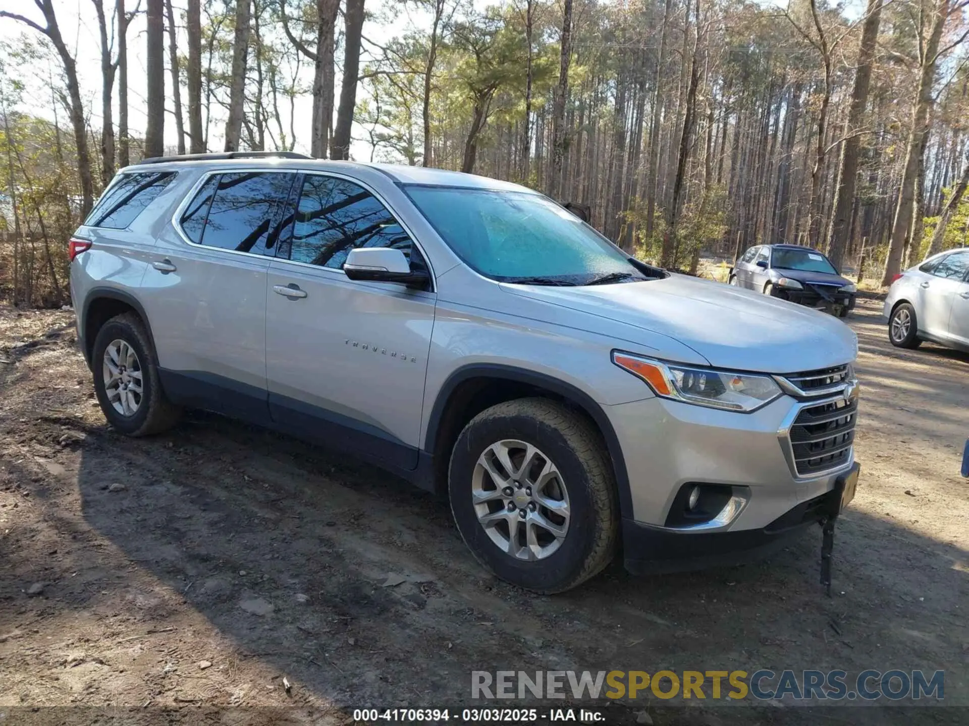 1 Photograph of a damaged car 1GNERGKW4LJ215277 CHEVROLET TRAVERSE 2020