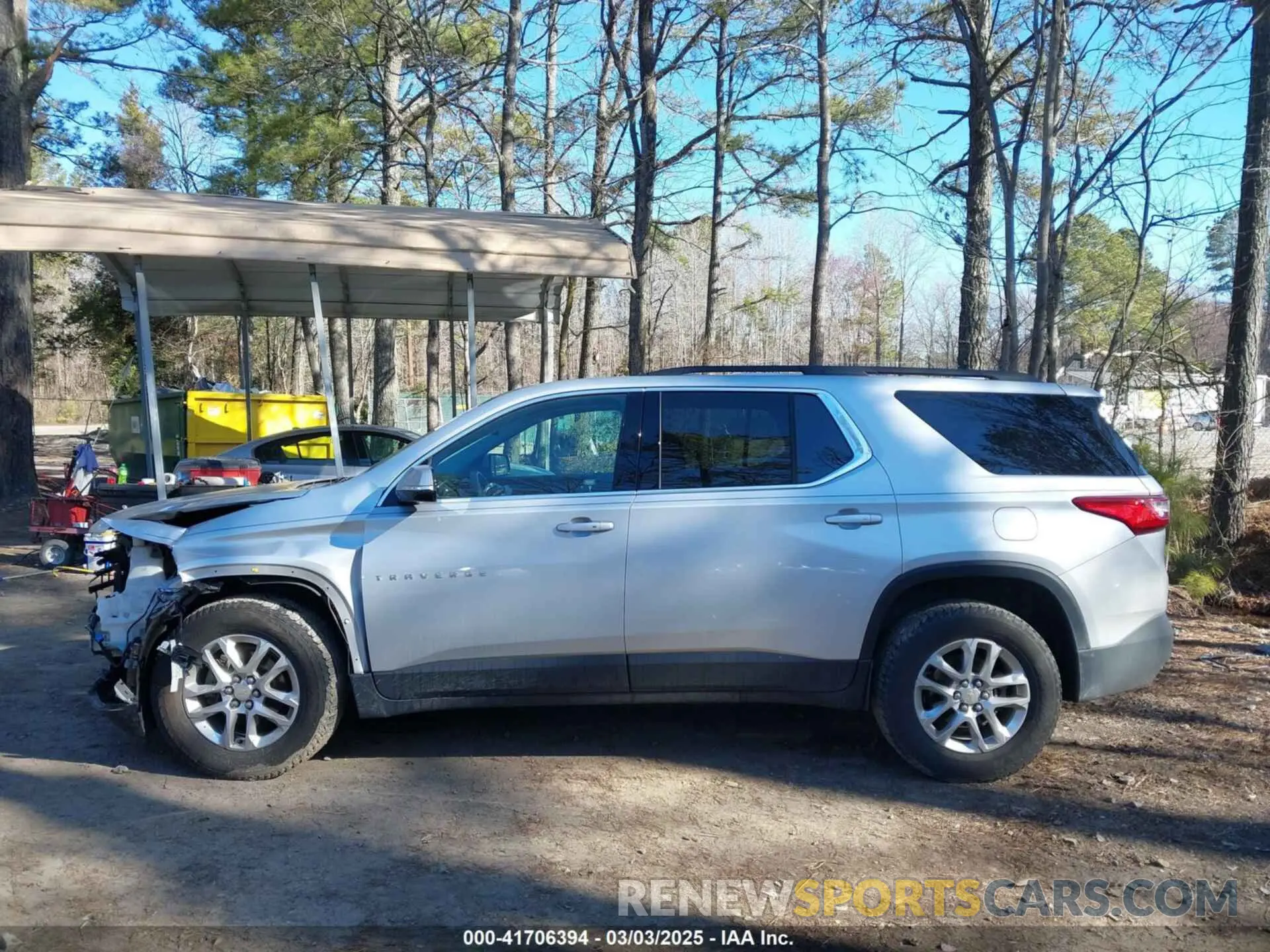 14 Photograph of a damaged car 1GNERGKW4LJ215277 CHEVROLET TRAVERSE 2020