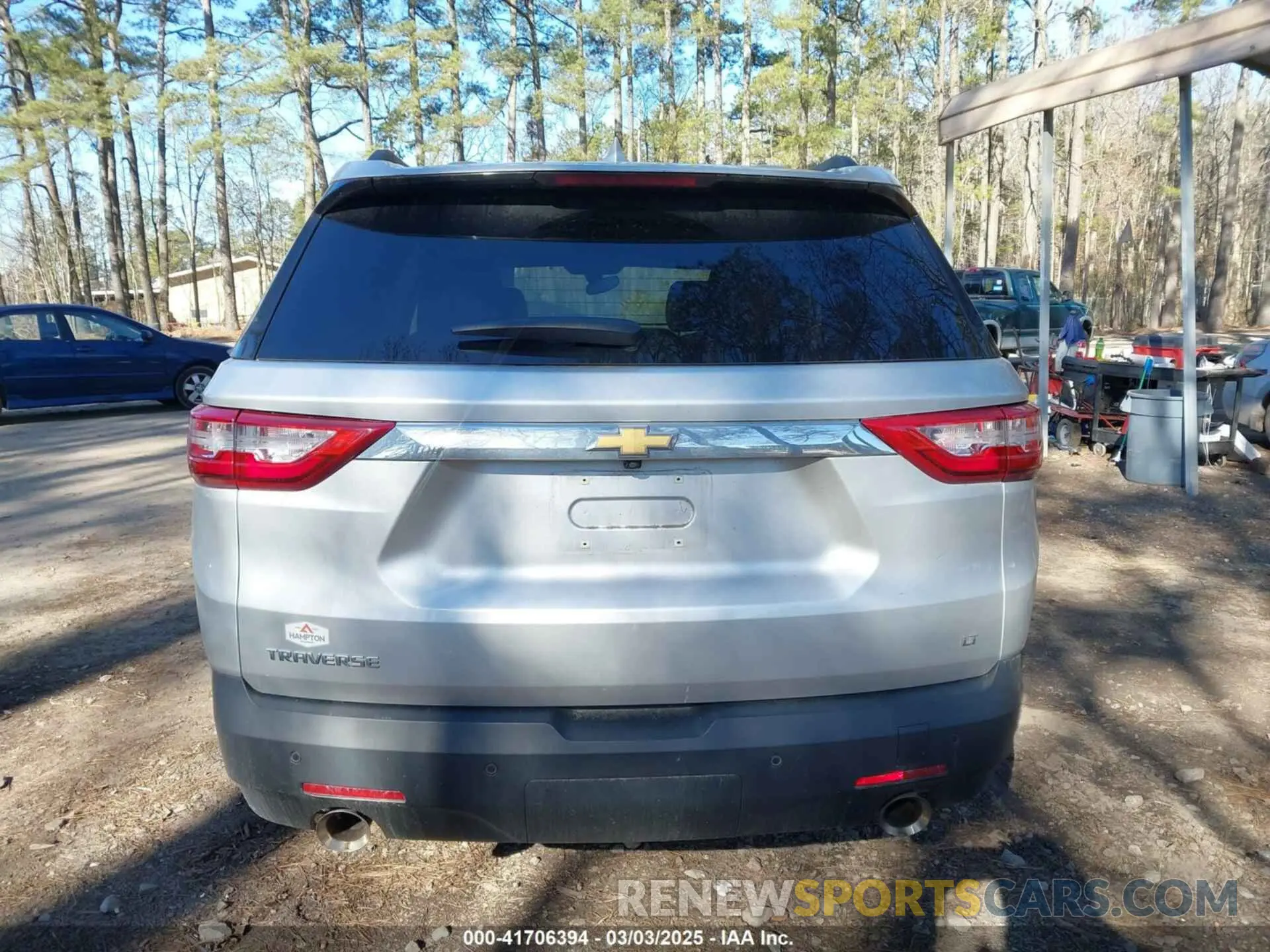 16 Photograph of a damaged car 1GNERGKW4LJ215277 CHEVROLET TRAVERSE 2020