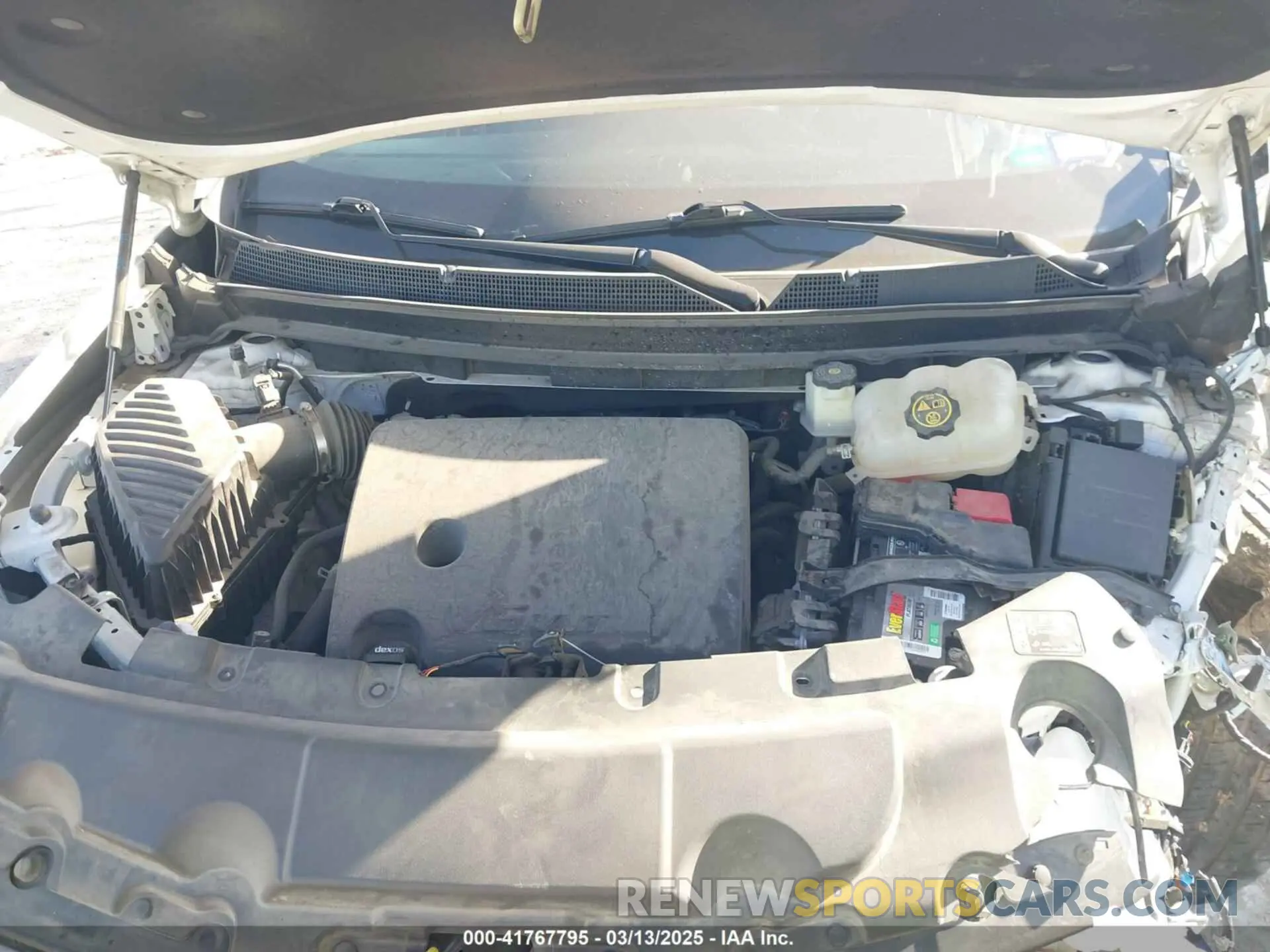 10 Photograph of a damaged car 1GNERGKW4LJ246870 CHEVROLET TRAVERSE 2020