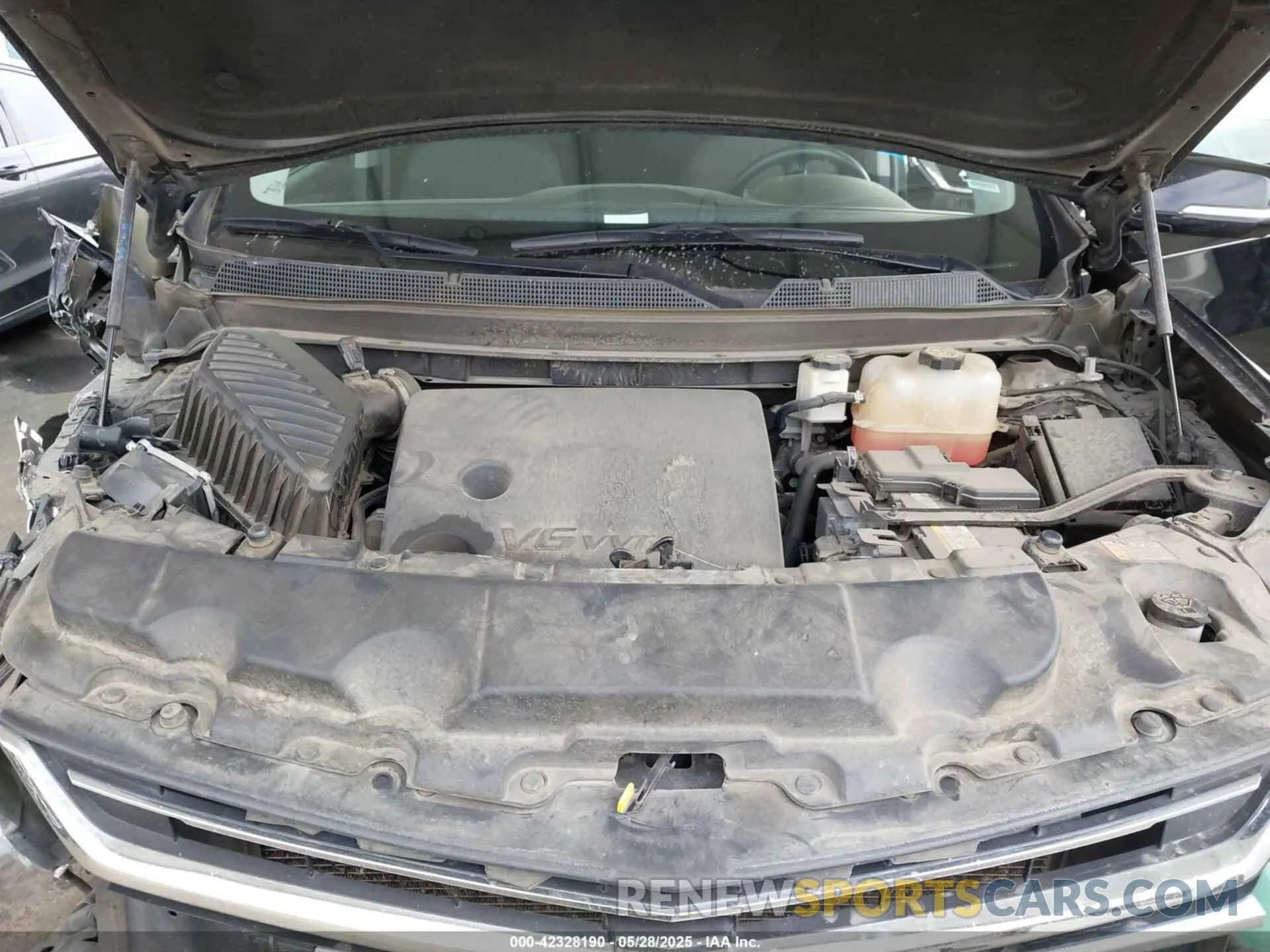 10 Photograph of a damaged car 1GNERGKW5LJ156580 CHEVROLET TRAVERSE 2020