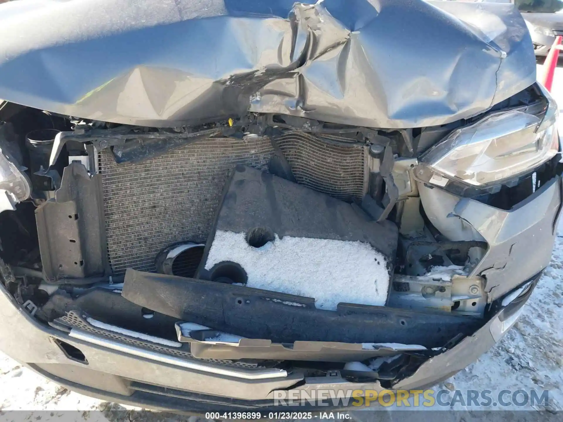 6 Photograph of a damaged car 1GNERGKW6LJ194688 CHEVROLET TRAVERSE 2020