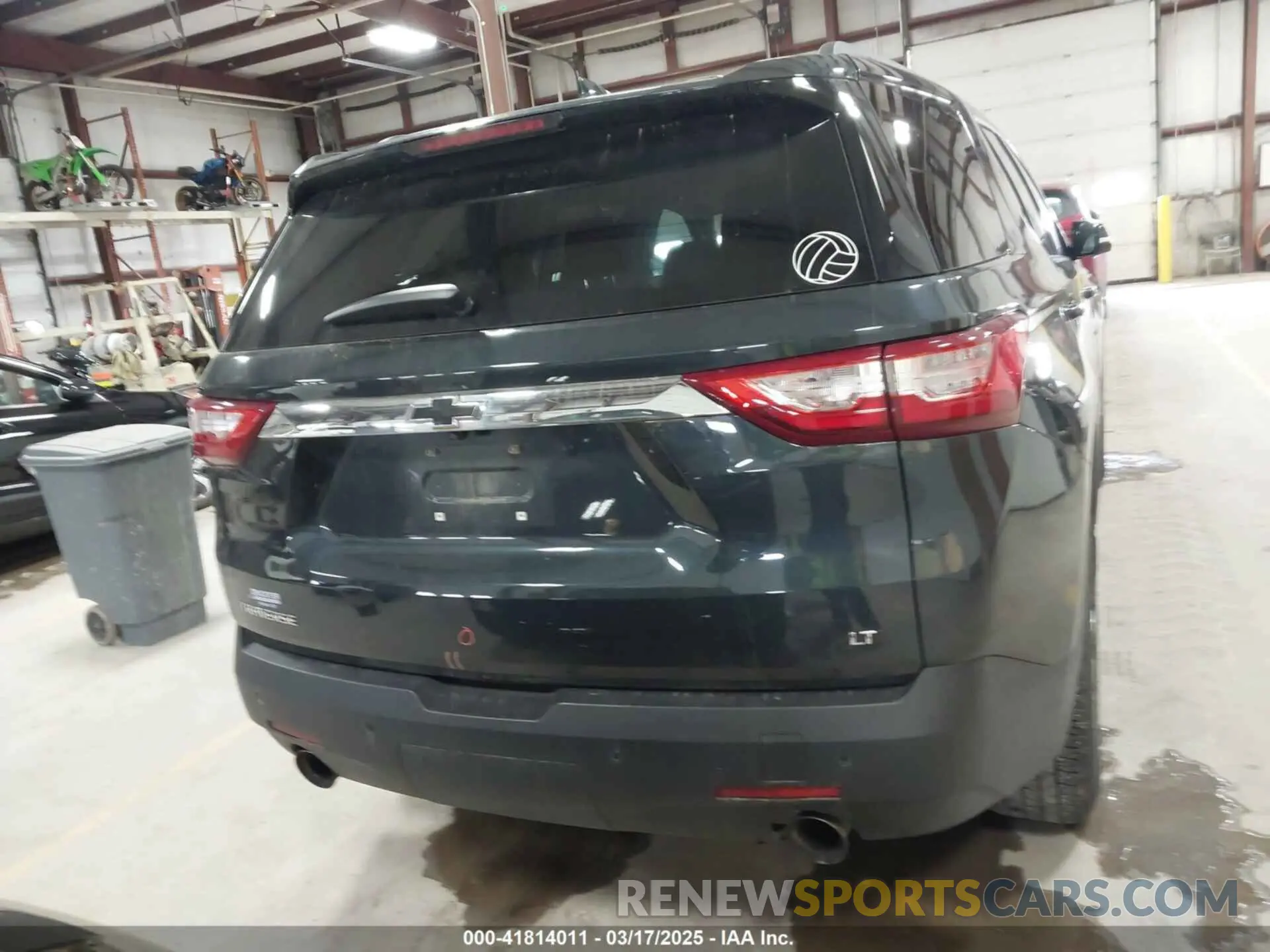 16 Photograph of a damaged car 1GNERGKW6LJ241878 CHEVROLET TRAVERSE 2020