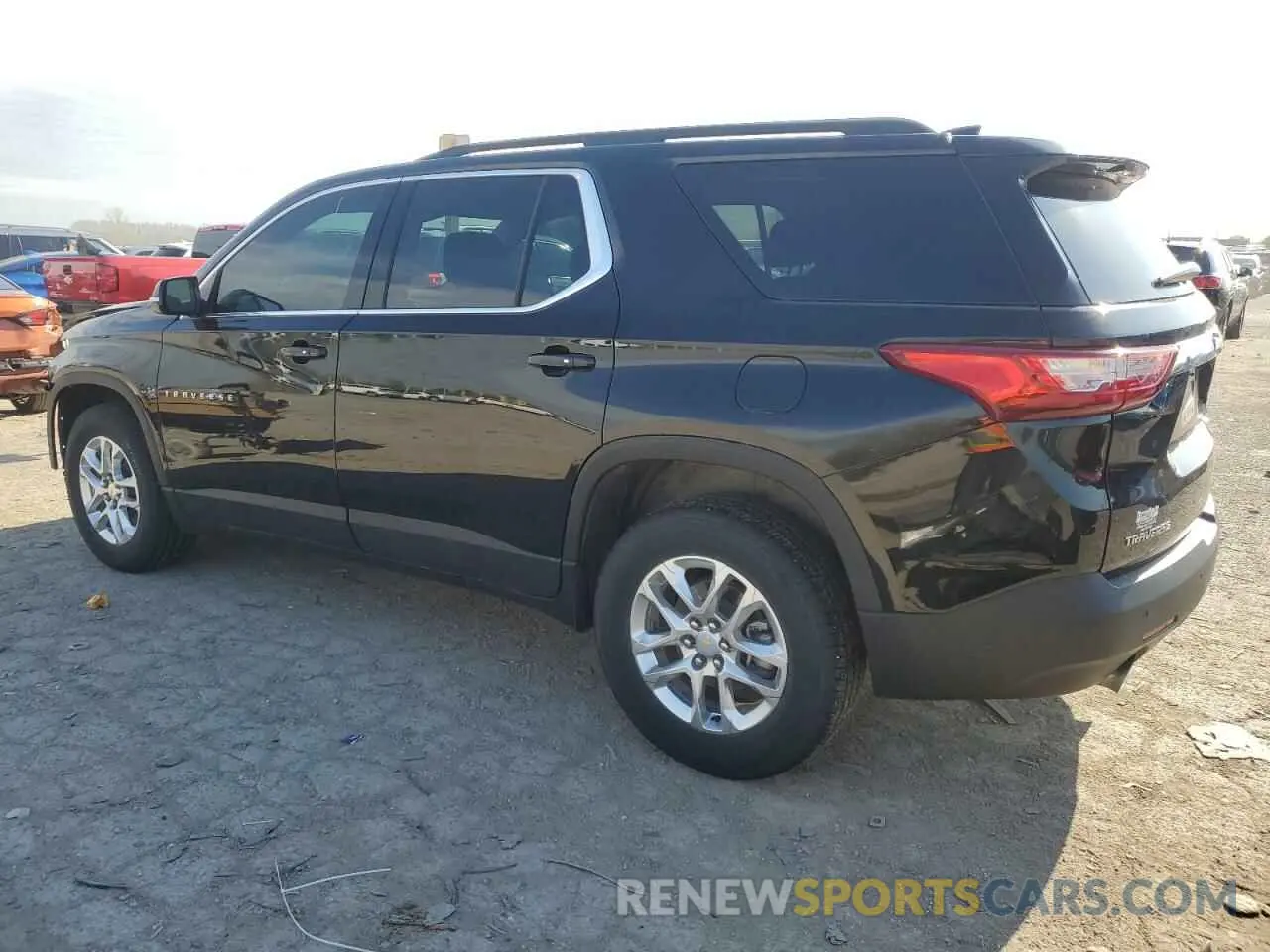 2 Photograph of a damaged car 1GNERGKW6LJ306163 CHEVROLET TRAVERSE 2020