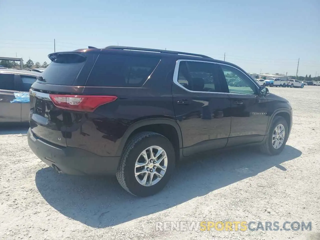 3 Photograph of a damaged car 1GNERGKW7LJ142129 CHEVROLET TRAVERSE 2020
