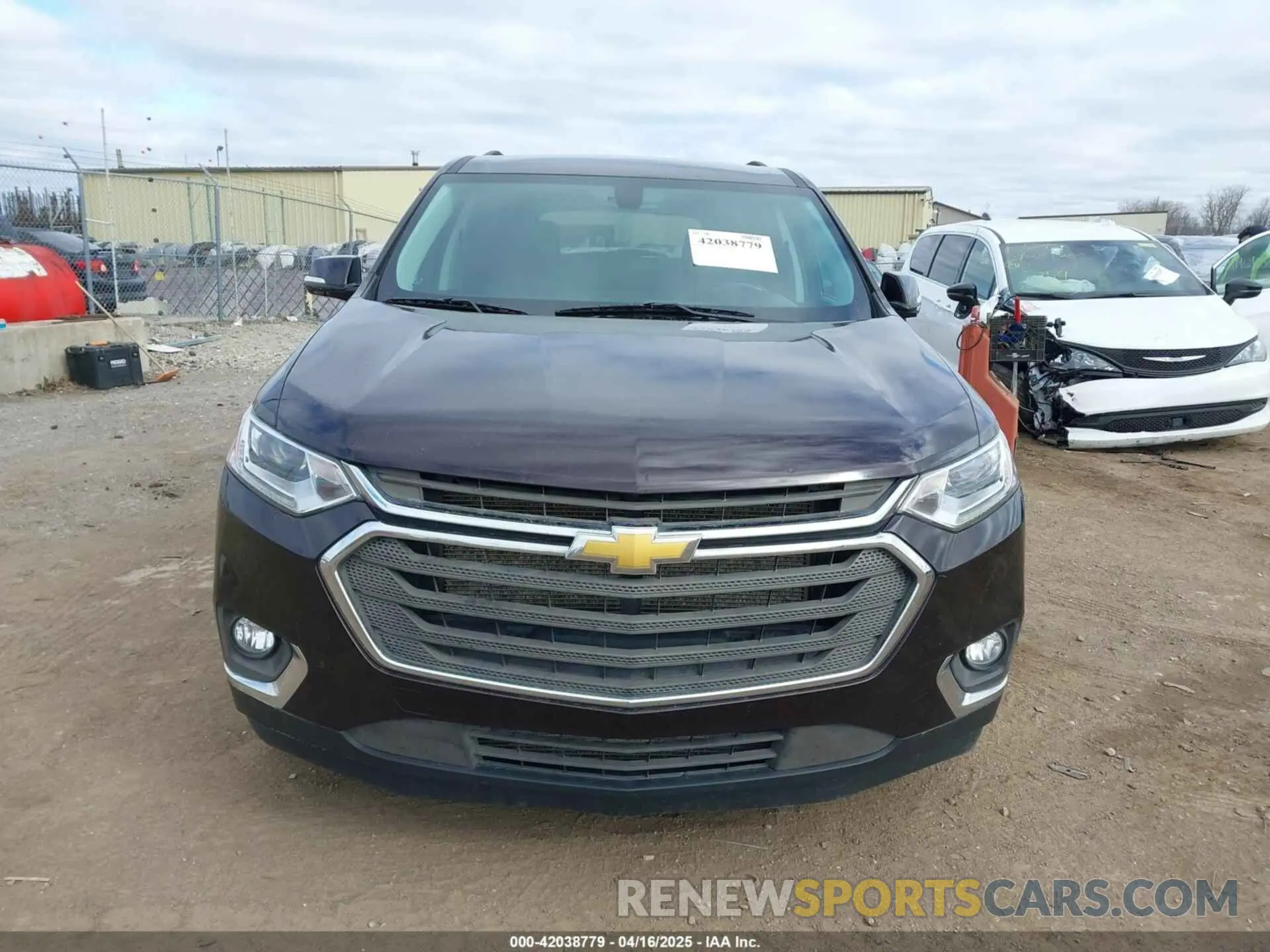 13 Photograph of a damaged car 1GNERGKW7LJ162655 CHEVROLET TRAVERSE 2020