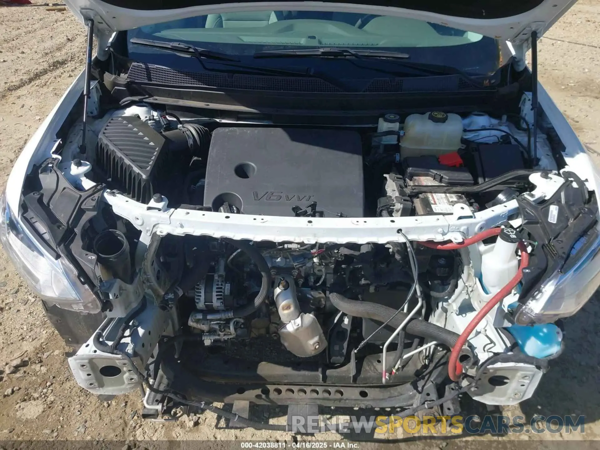 10 Photograph of a damaged car 1GNERGKW7LJ172487 CHEVROLET TRAVERSE 2020