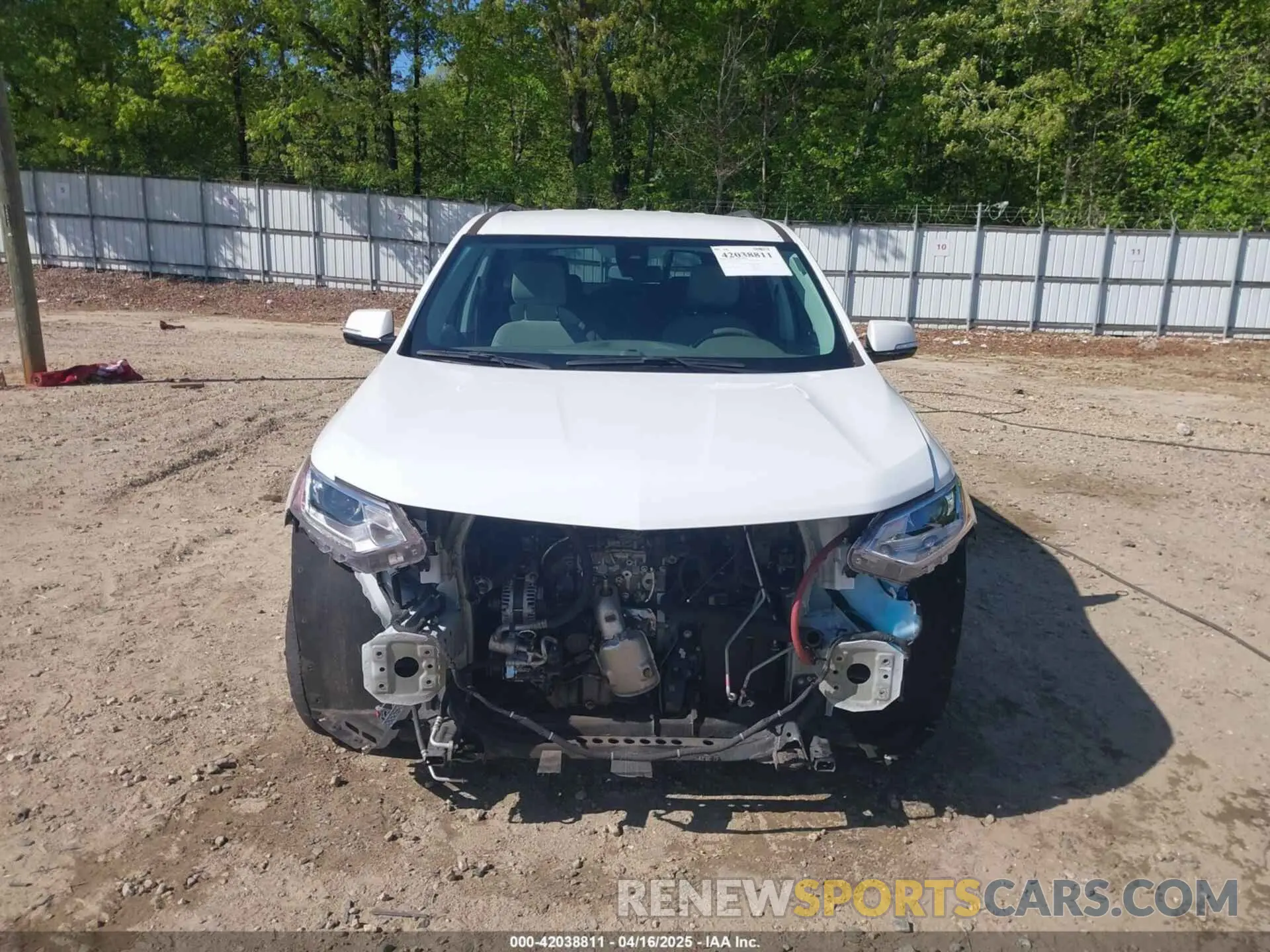 13 Photograph of a damaged car 1GNERGKW7LJ172487 CHEVROLET TRAVERSE 2020