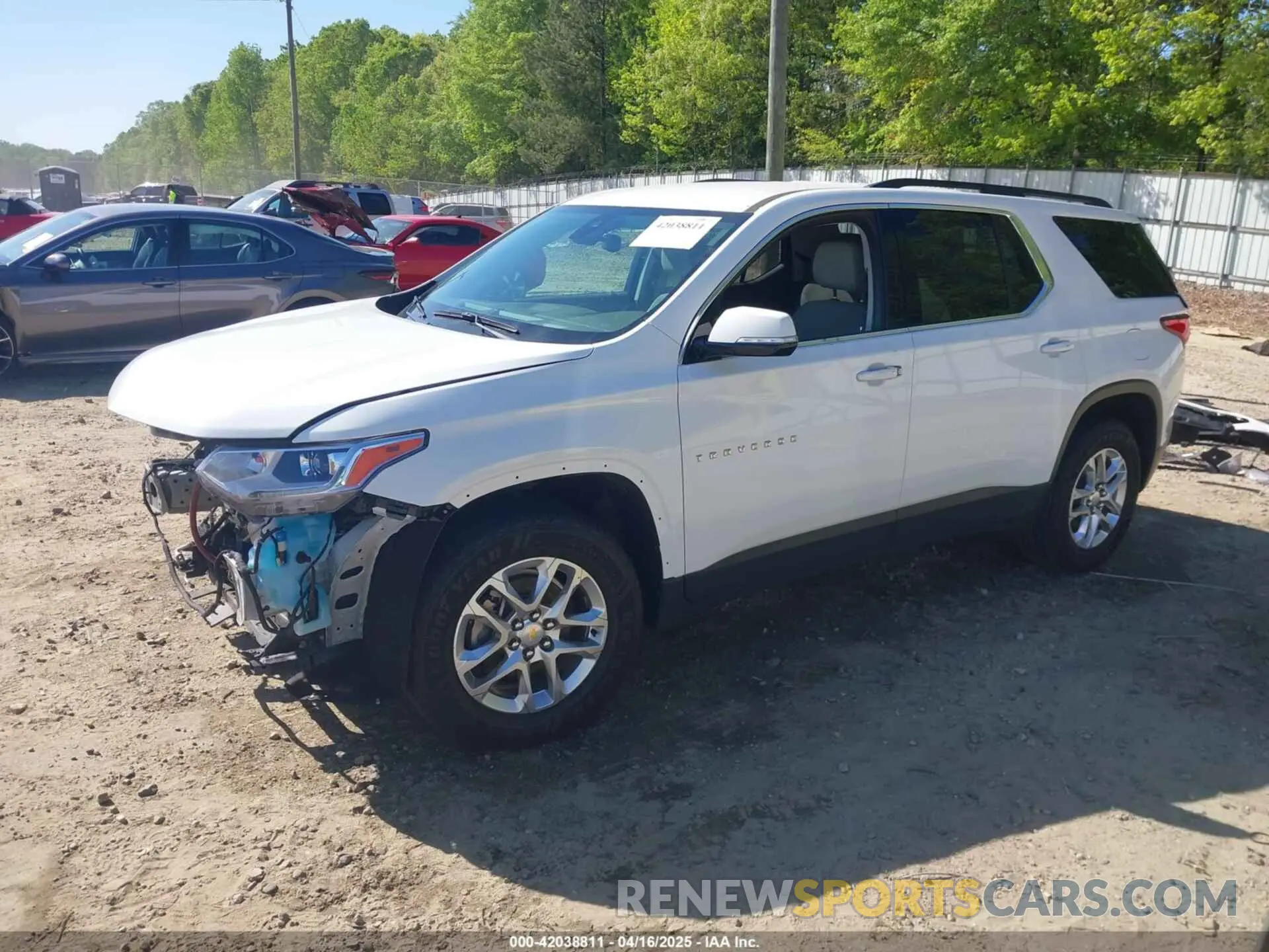 2 Photograph of a damaged car 1GNERGKW7LJ172487 CHEVROLET TRAVERSE 2020