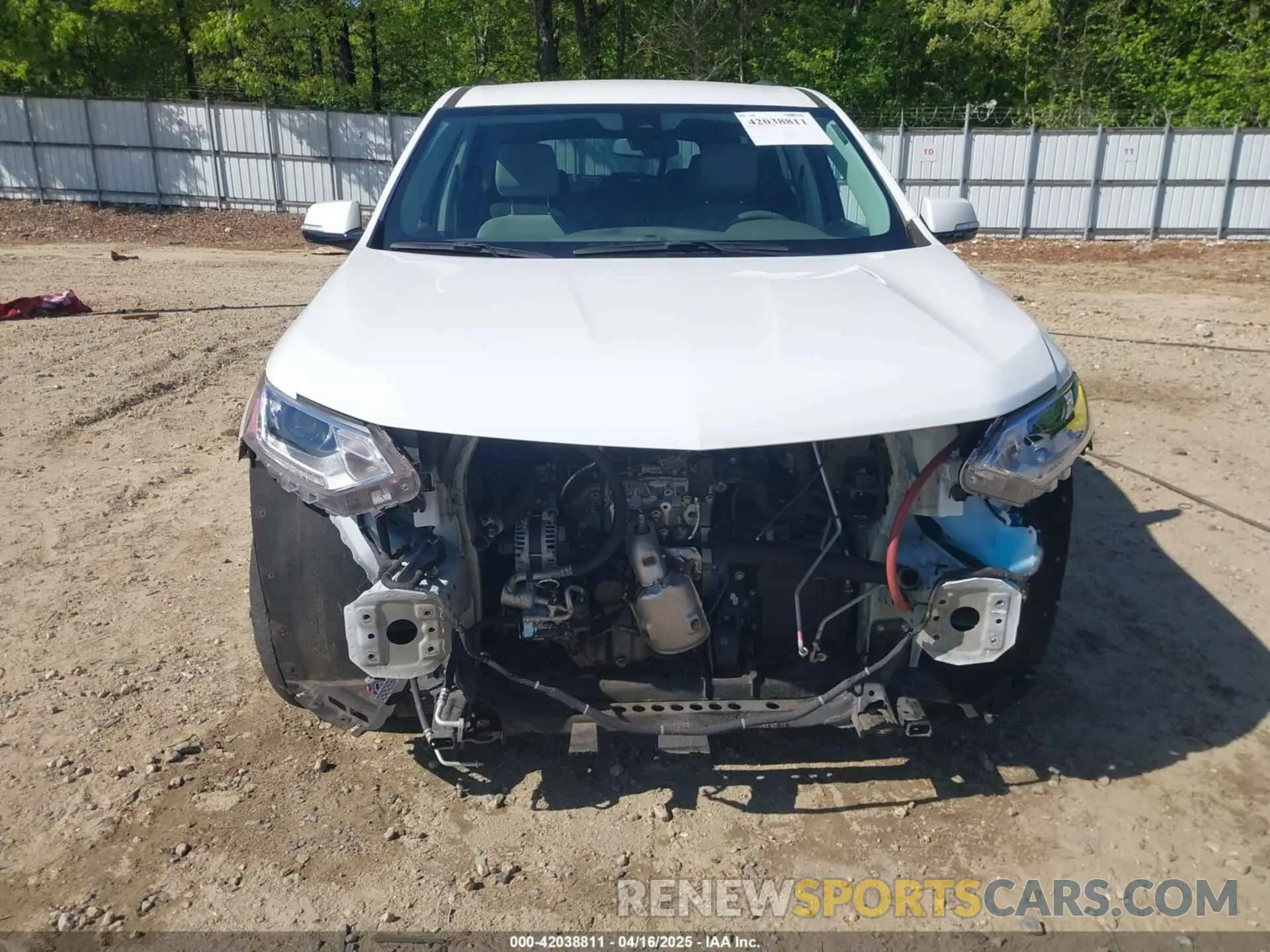 6 Photograph of a damaged car 1GNERGKW7LJ172487 CHEVROLET TRAVERSE 2020