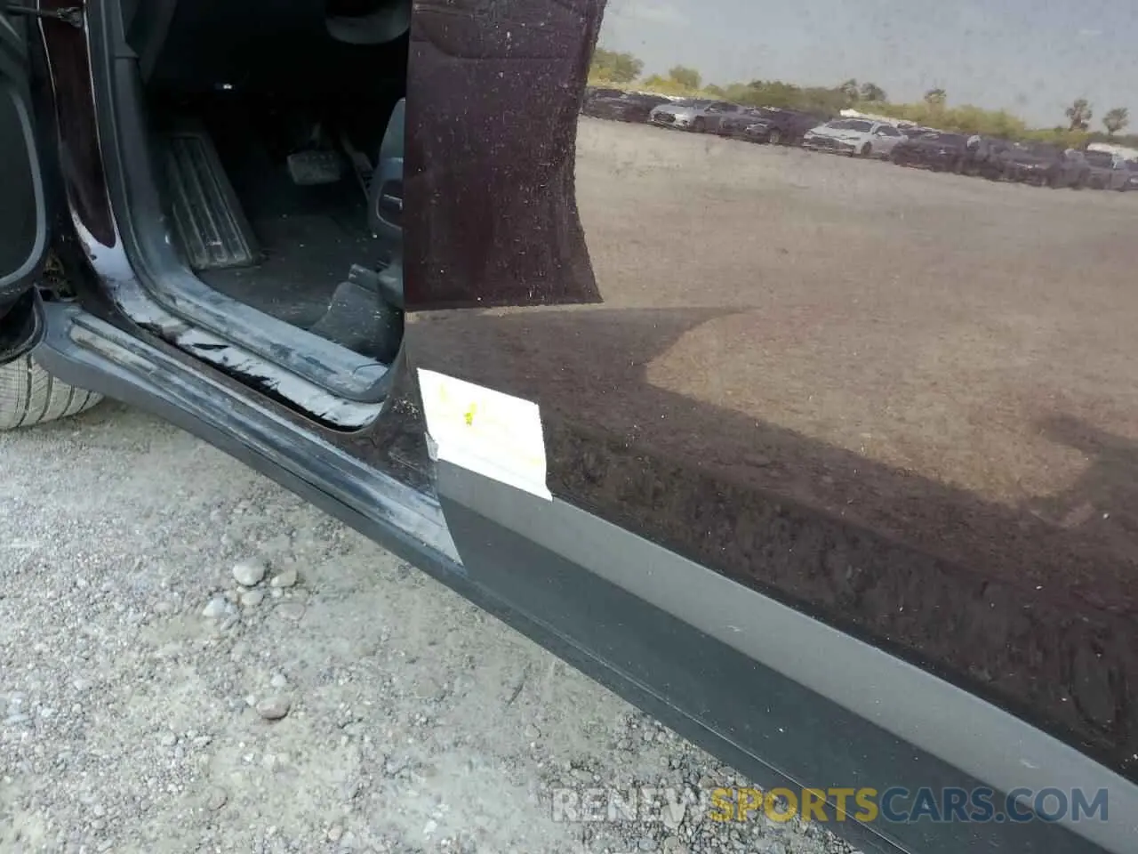13 Photograph of a damaged car 1GNERGKW7LJ175339 CHEVROLET TRAVERSE 2020
