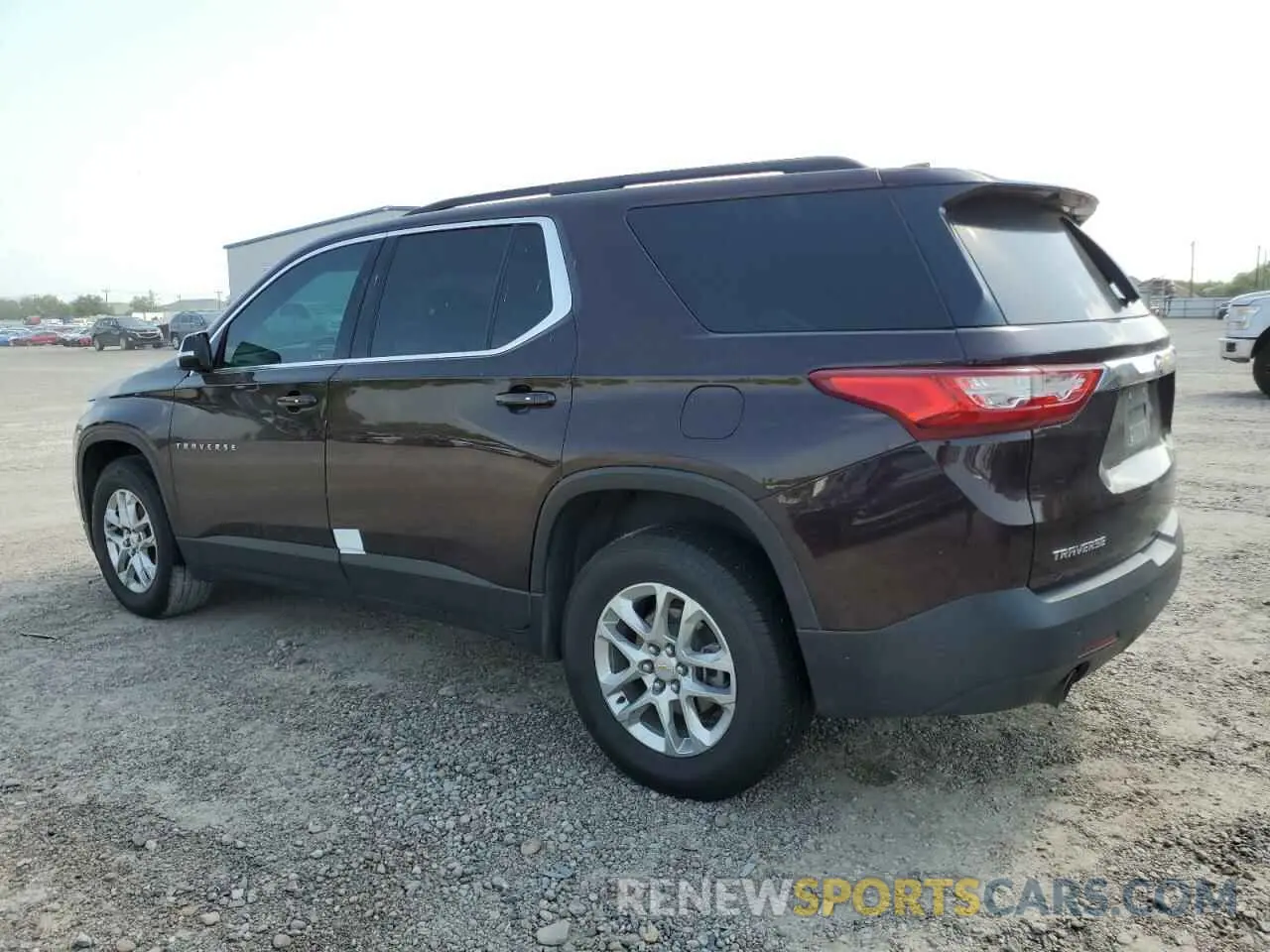 2 Photograph of a damaged car 1GNERGKW7LJ175339 CHEVROLET TRAVERSE 2020