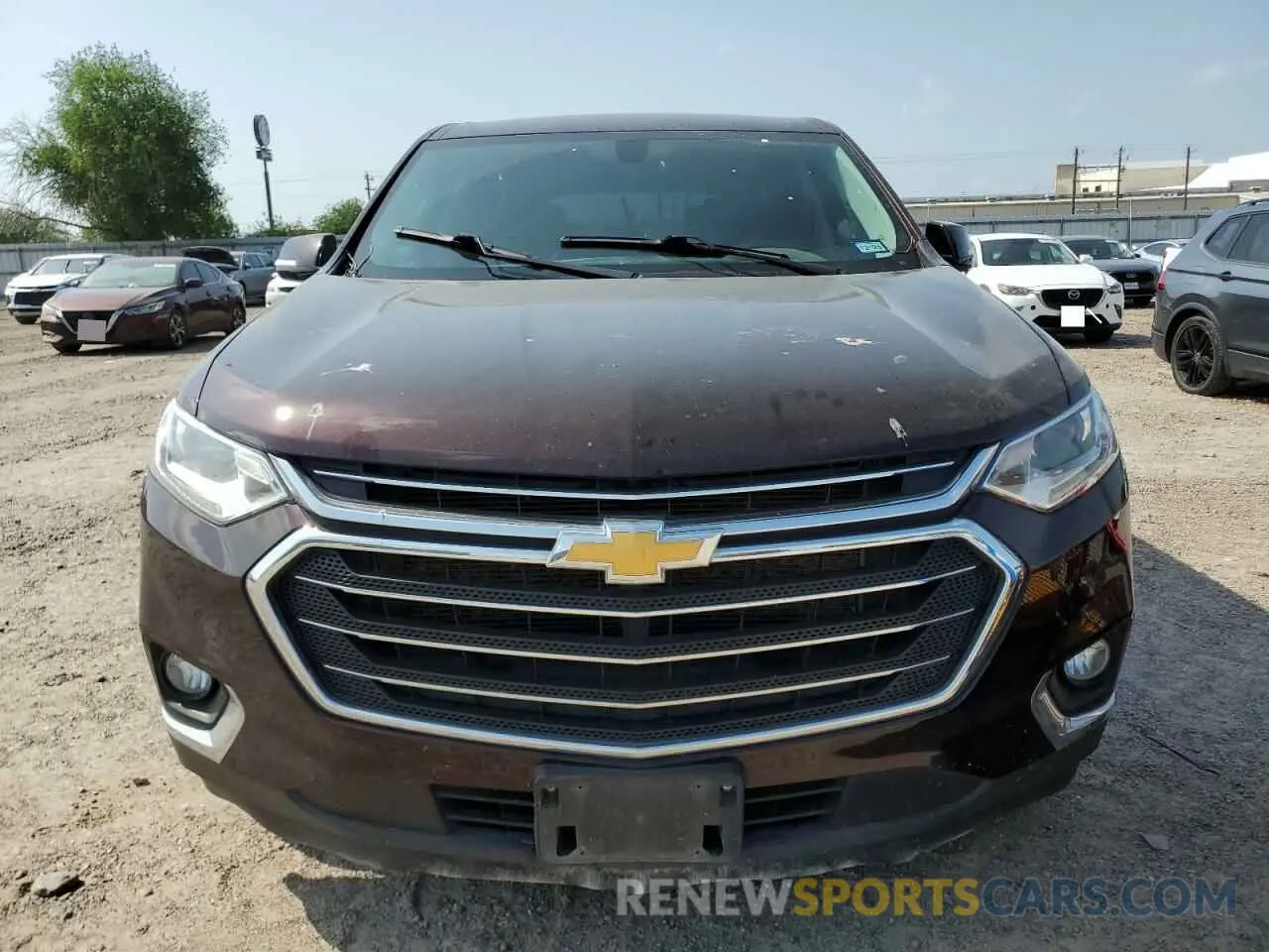 5 Photograph of a damaged car 1GNERGKW7LJ175339 CHEVROLET TRAVERSE 2020