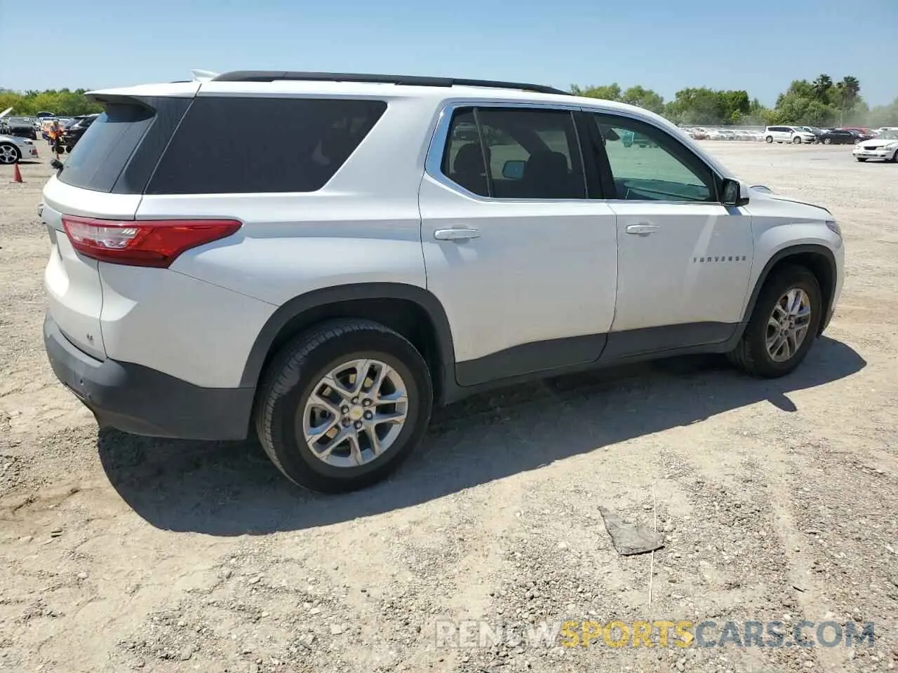 3 Photograph of a damaged car 1GNERGKW7LJ241615 CHEVROLET TRAVERSE 2020