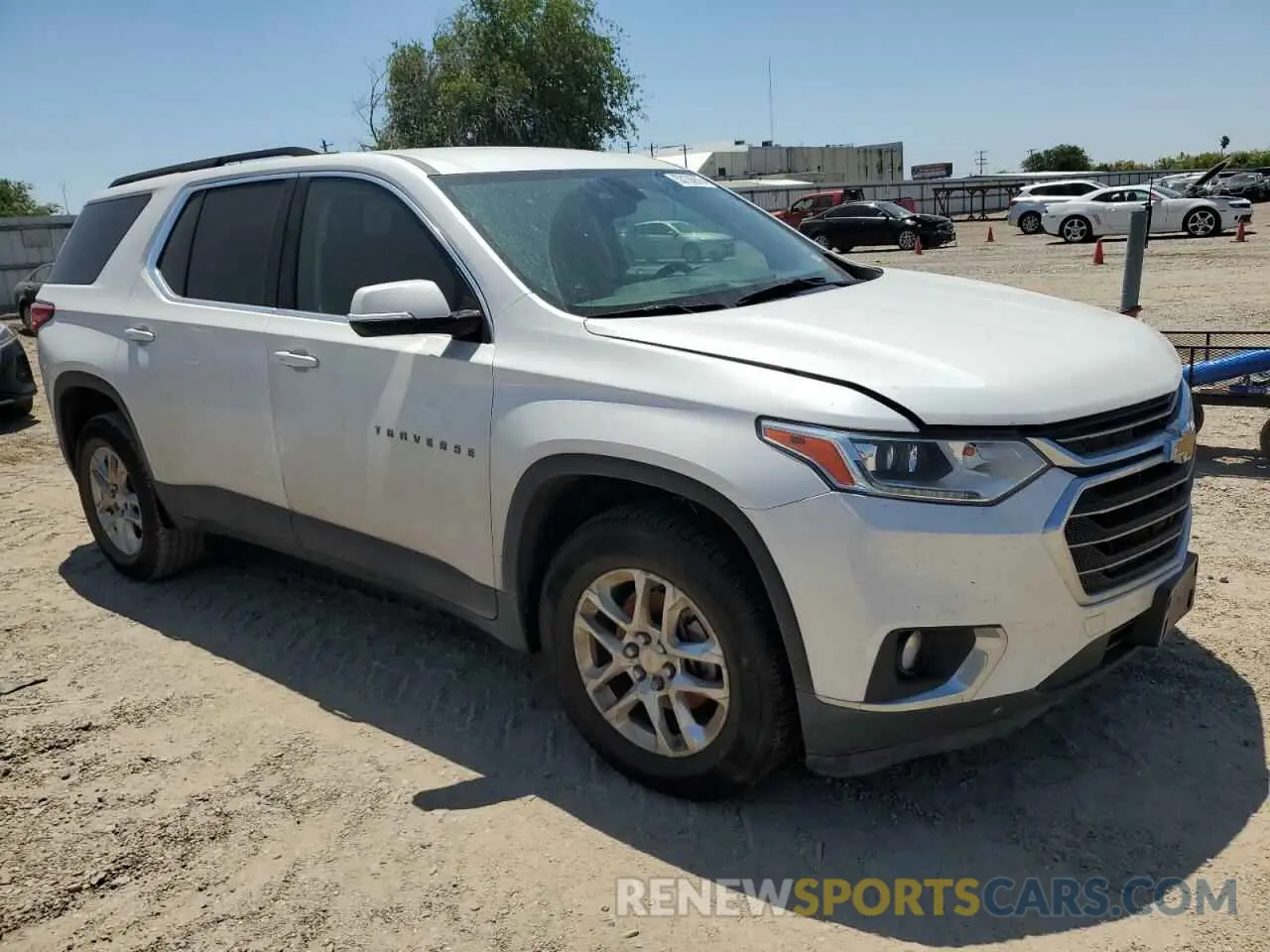 4 Photograph of a damaged car 1GNERGKW7LJ241615 CHEVROLET TRAVERSE 2020