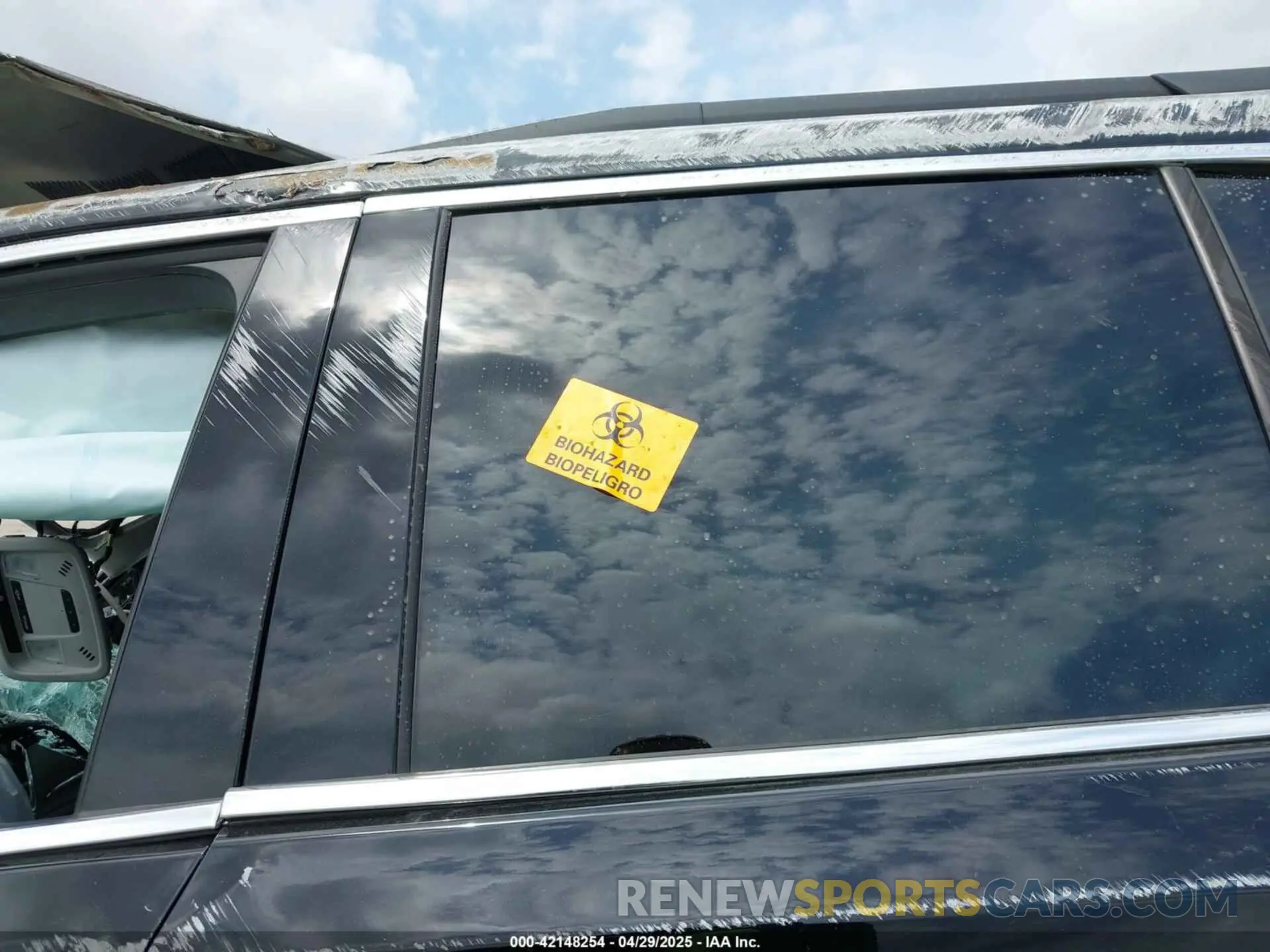 15 Photograph of a damaged car 1GNERGKW7LJ285436 CHEVROLET TRAVERSE 2020