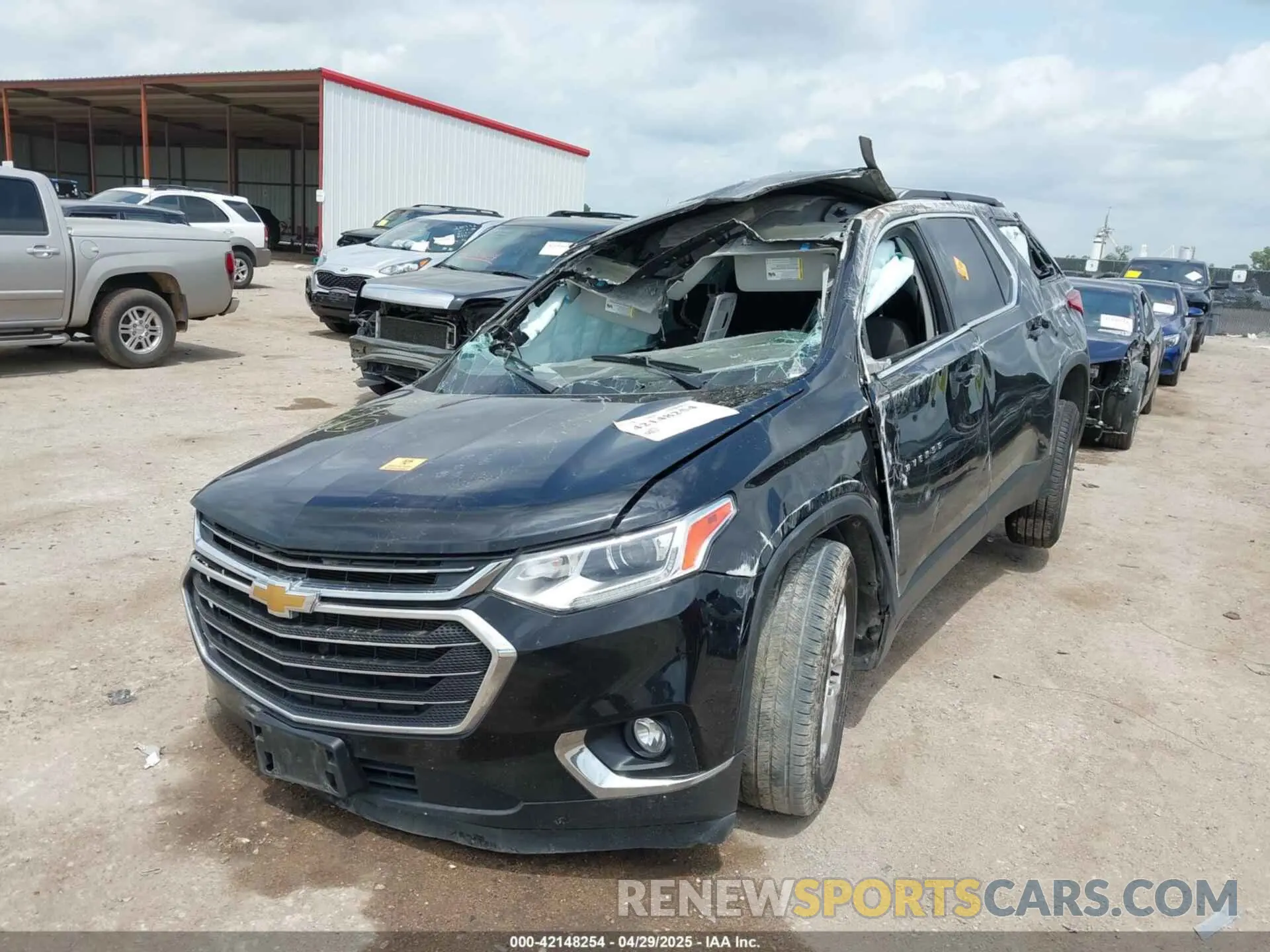 2 Photograph of a damaged car 1GNERGKW7LJ285436 CHEVROLET TRAVERSE 2020