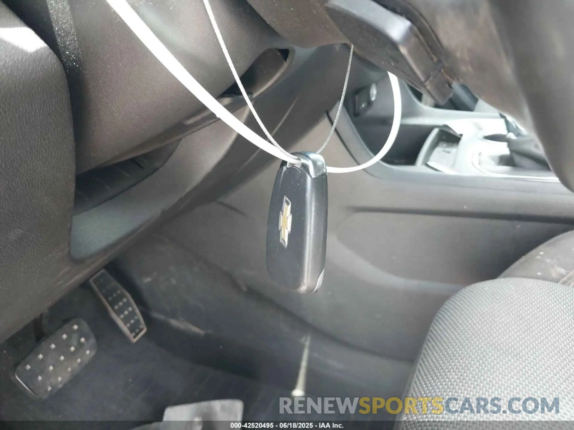 11 Photograph of a damaged car 1GNERGKW8LJ246502 CHEVROLET TRAVERSE 2020
