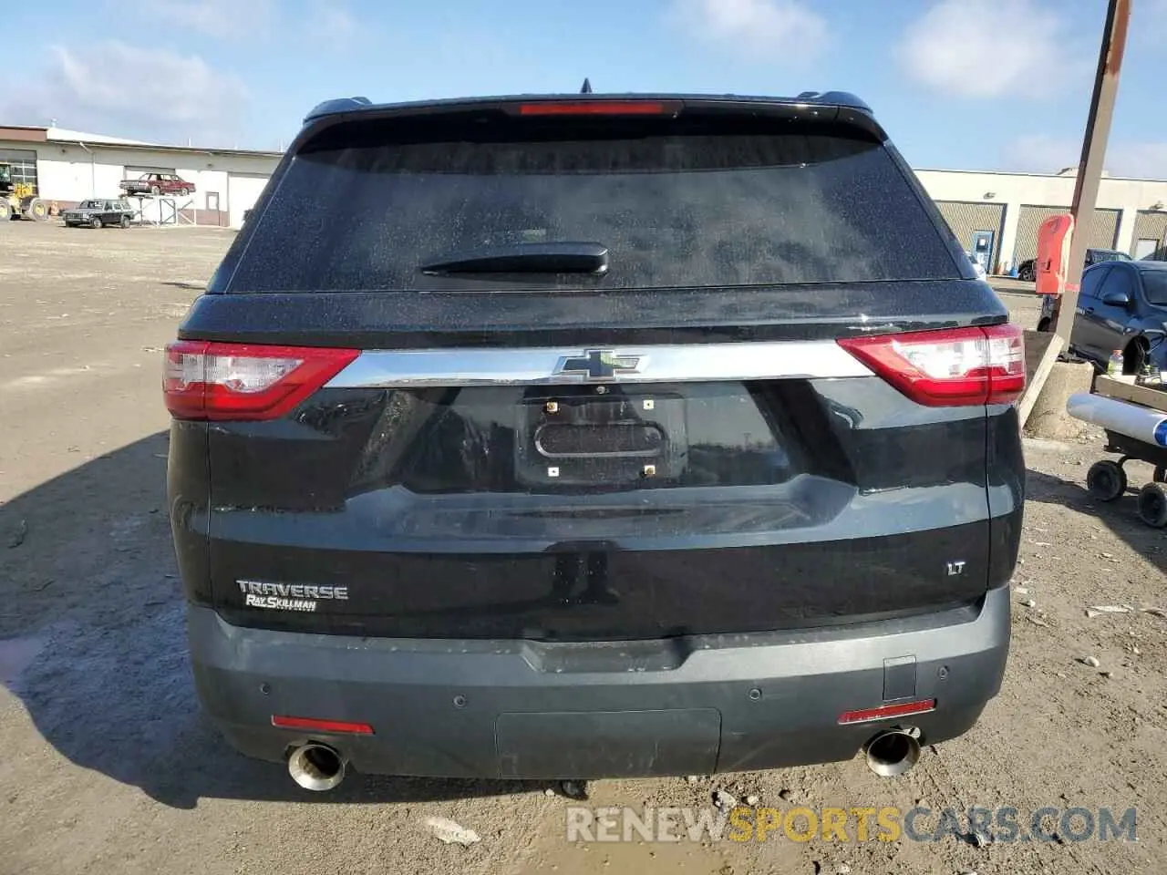 6 Photograph of a damaged car 1GNERGKW8LJ256639 CHEVROLET TRAVERSE 2020