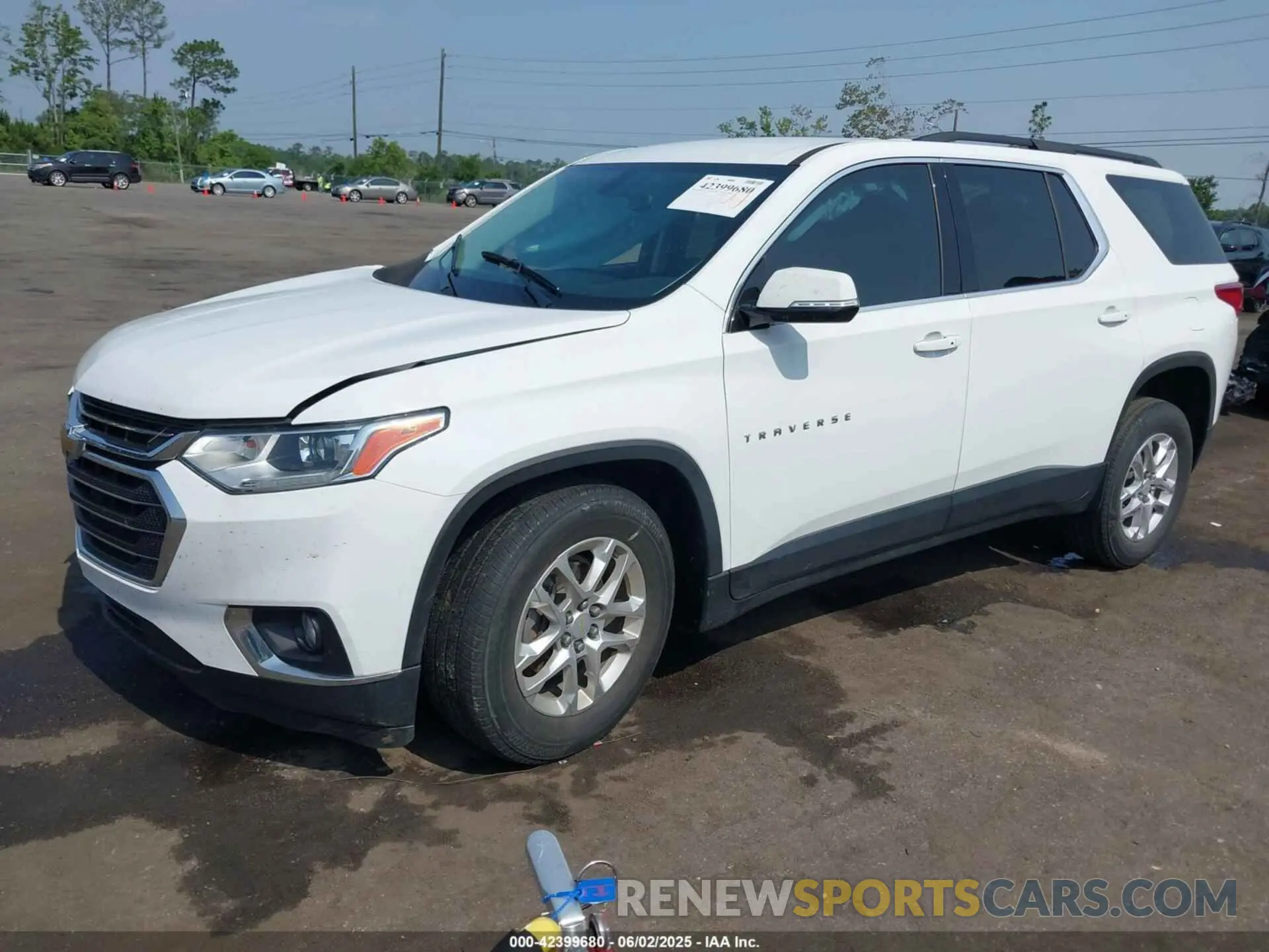 2 Photograph of a damaged car 1GNERGKW8LJ273702 CHEVROLET TRAVERSE 2020