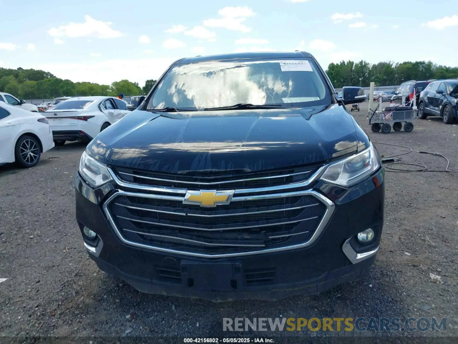 12 Photograph of a damaged car 1GNERGKW8LJ297126 CHEVROLET TRAVERSE 2020