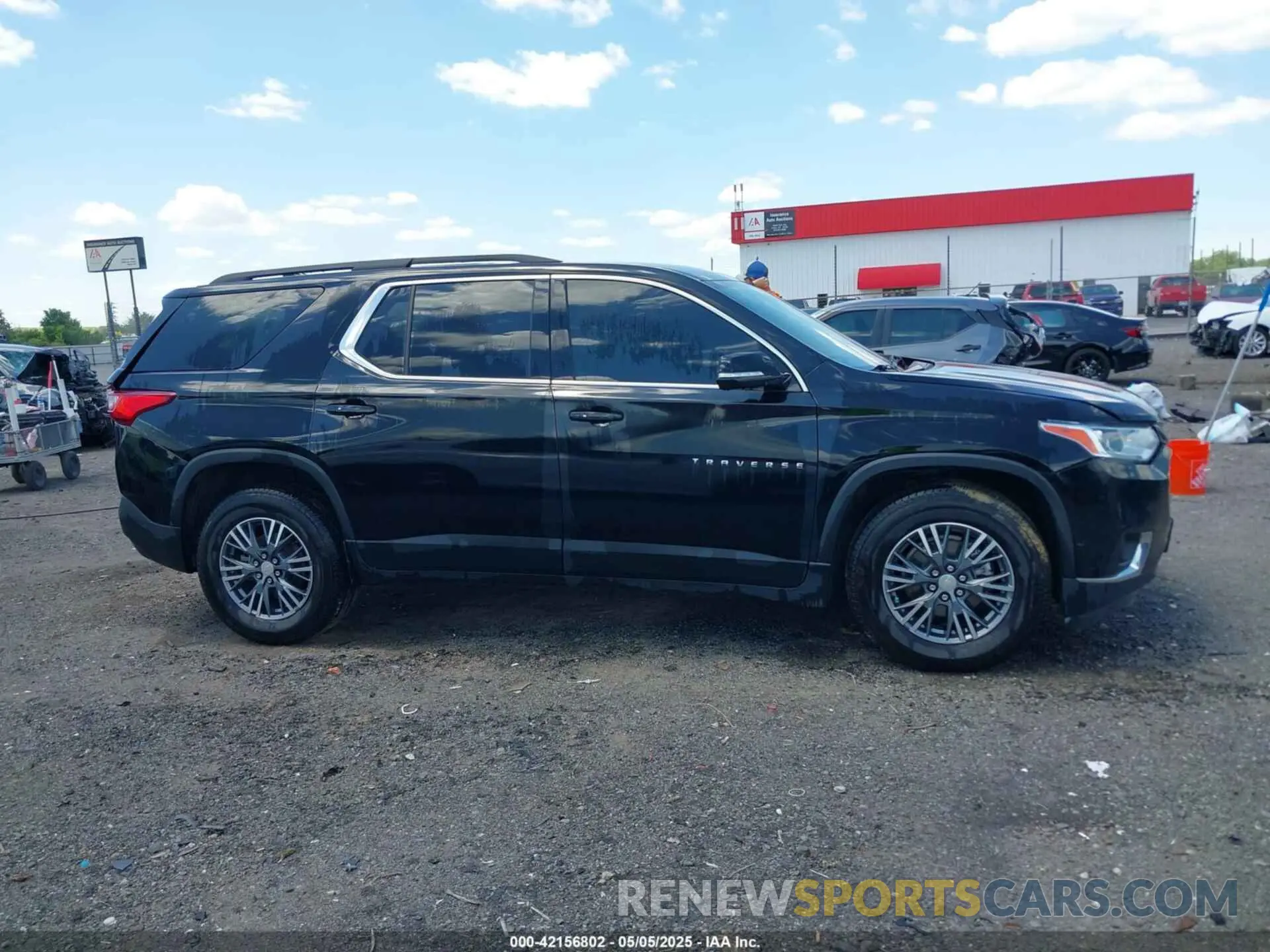 13 Photograph of a damaged car 1GNERGKW8LJ297126 CHEVROLET TRAVERSE 2020