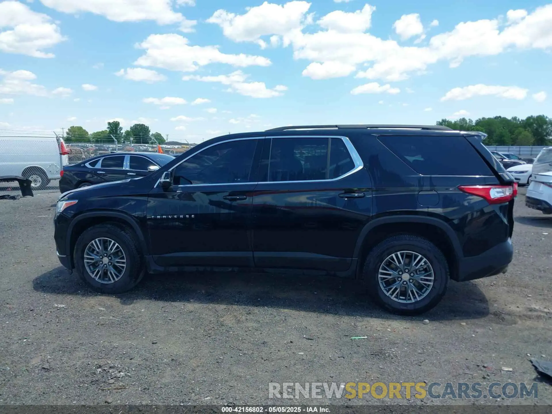 14 Photograph of a damaged car 1GNERGKW8LJ297126 CHEVROLET TRAVERSE 2020