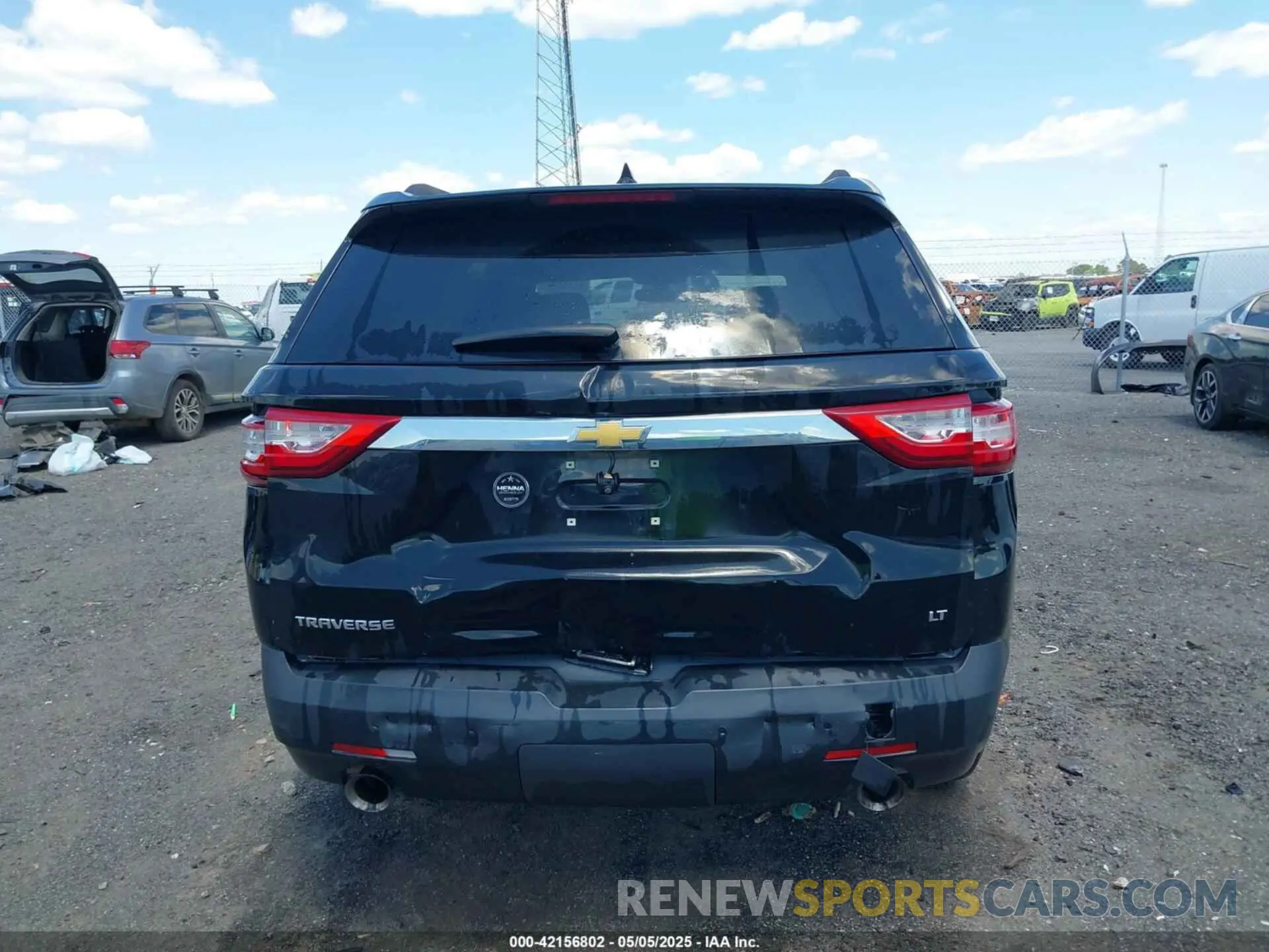 16 Photograph of a damaged car 1GNERGKW8LJ297126 CHEVROLET TRAVERSE 2020