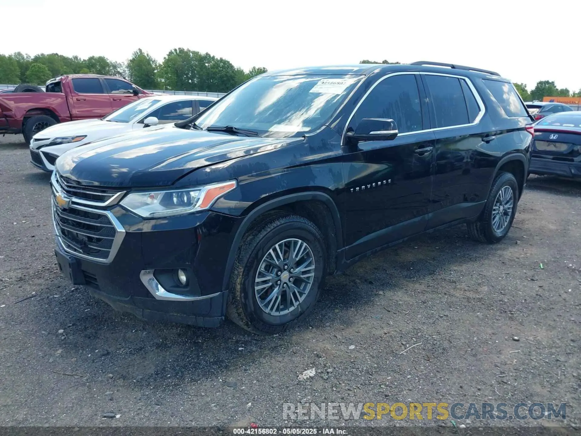 2 Photograph of a damaged car 1GNERGKW8LJ297126 CHEVROLET TRAVERSE 2020