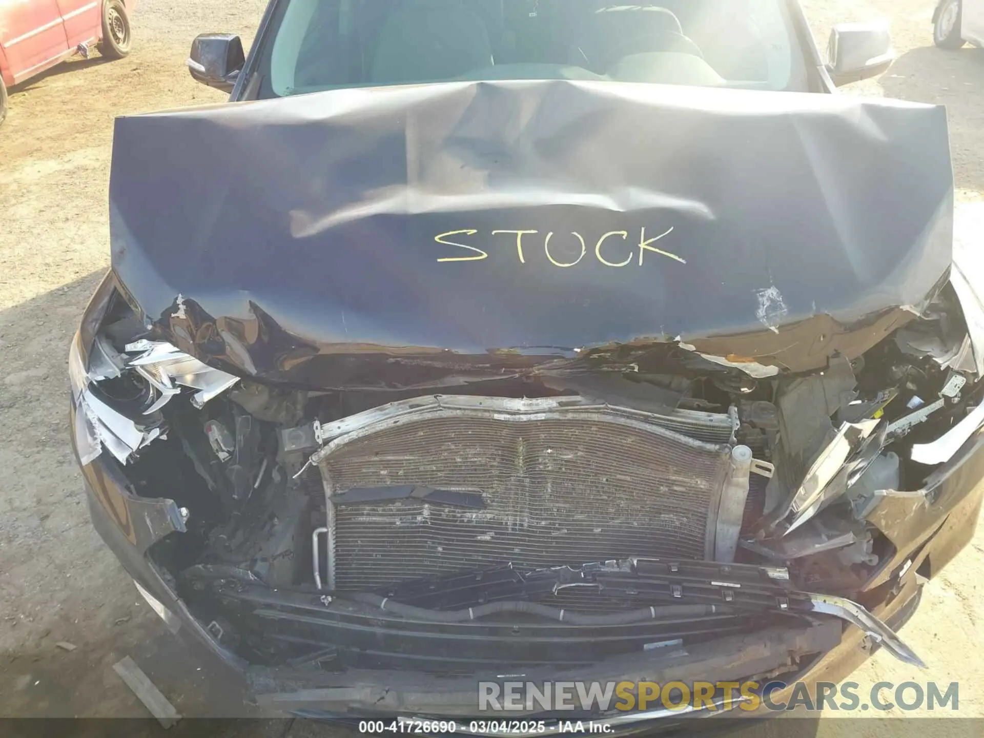 10 Photograph of a damaged car 1GNERGKW9LJ151852 CHEVROLET TRAVERSE 2020