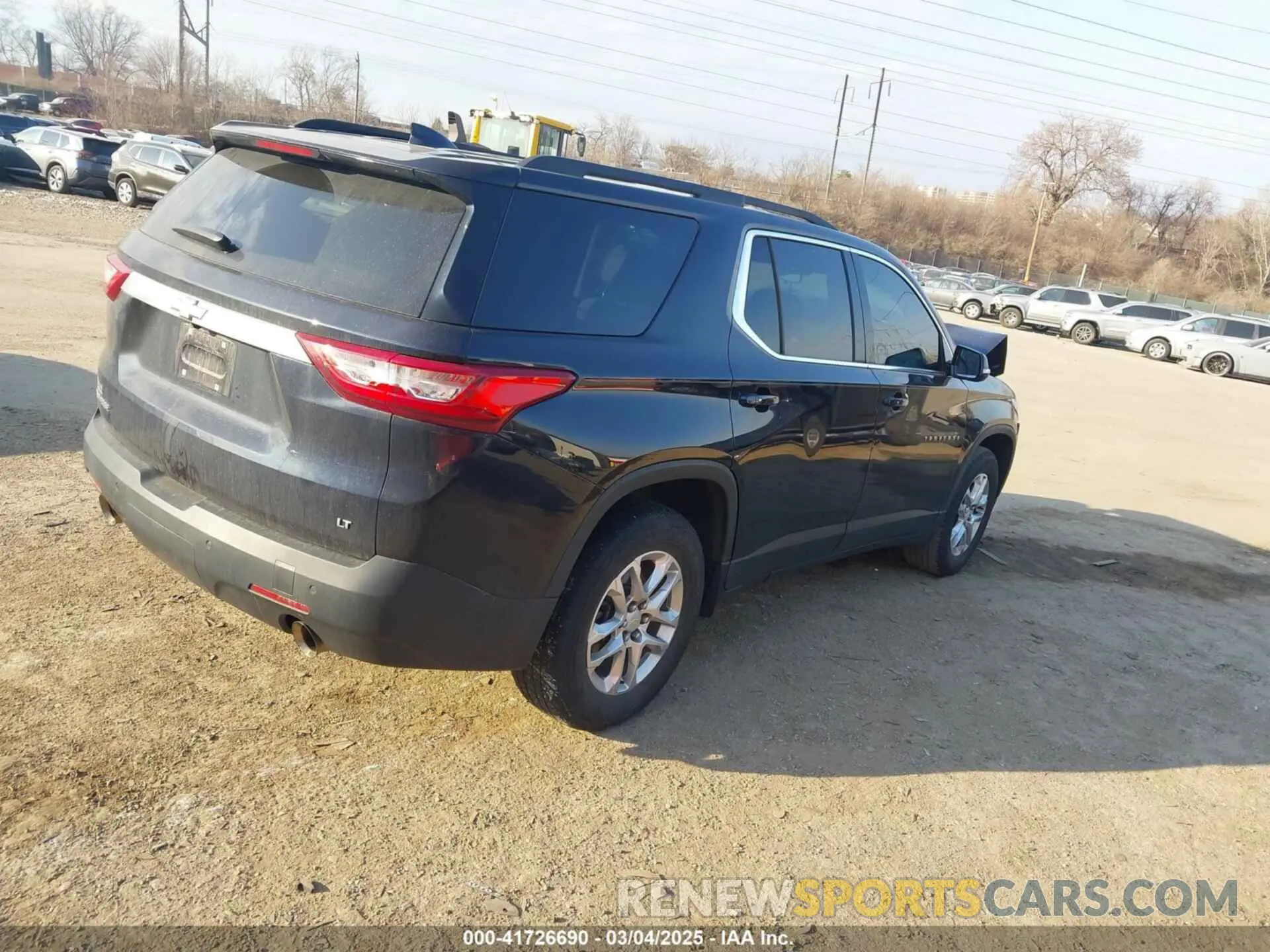 4 Photograph of a damaged car 1GNERGKW9LJ151852 CHEVROLET TRAVERSE 2020