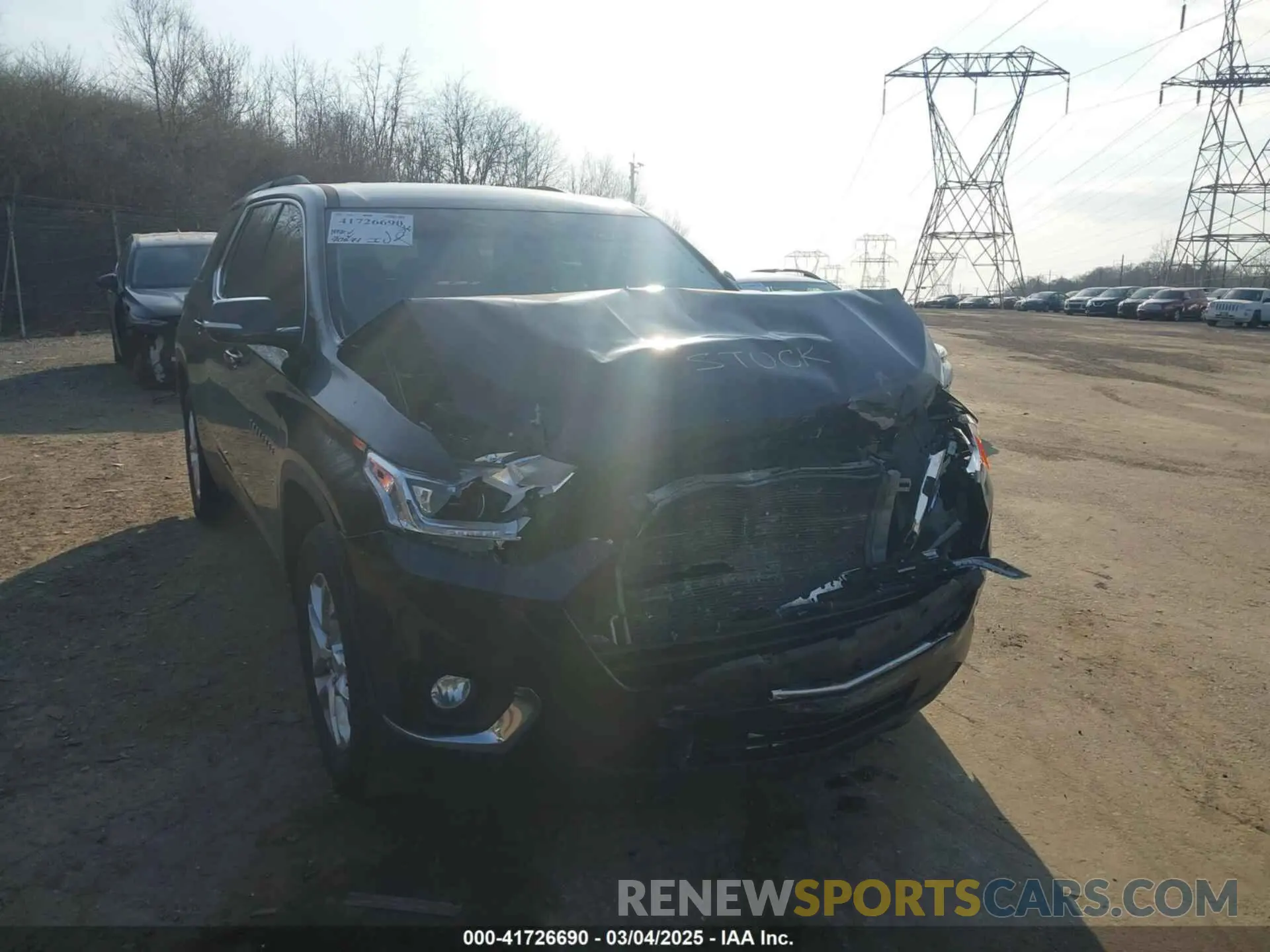 6 Photograph of a damaged car 1GNERGKW9LJ151852 CHEVROLET TRAVERSE 2020