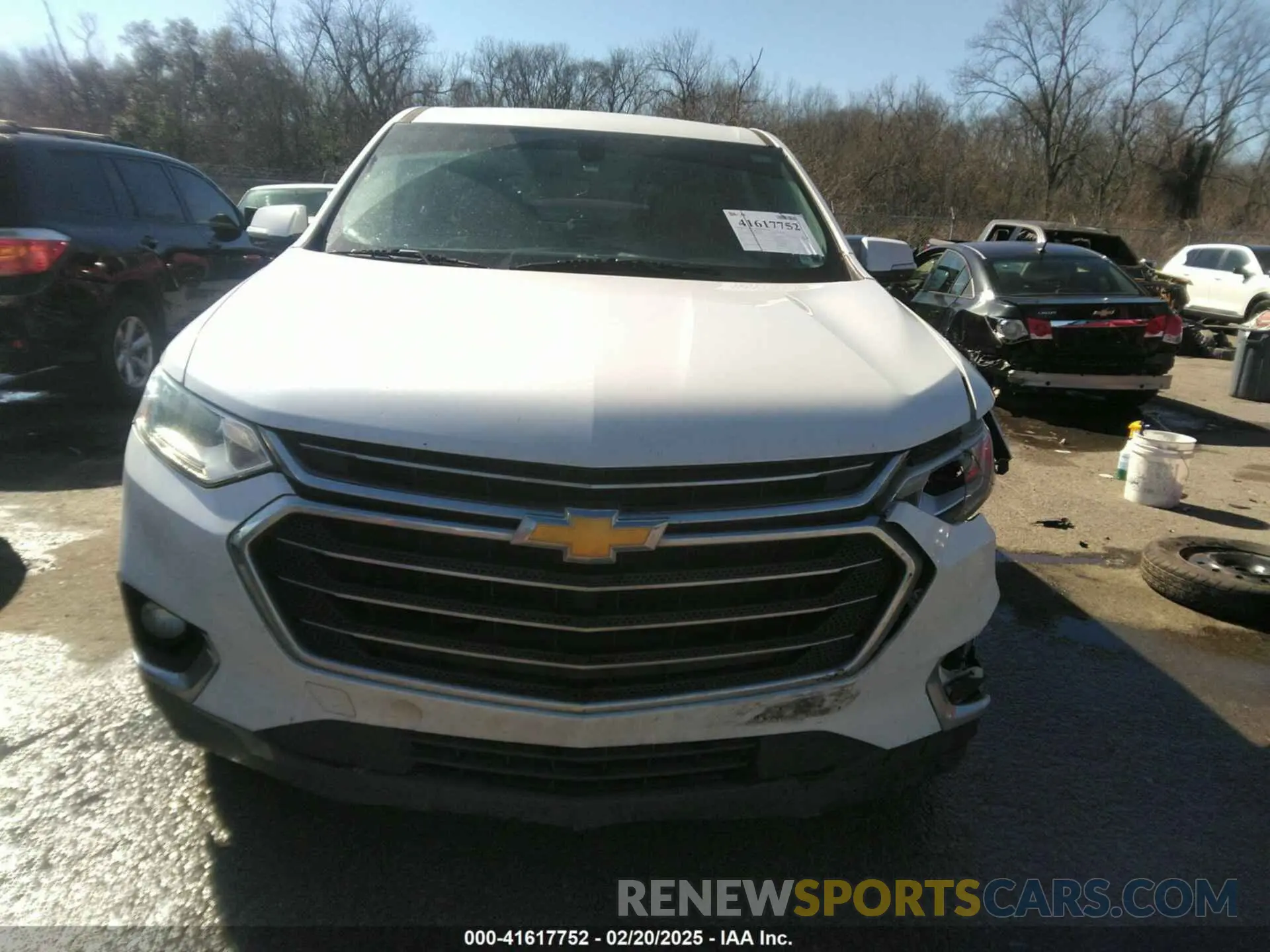 12 Photograph of a damaged car 1GNERGKWXLJ112767 CHEVROLET TRAVERSE 2020