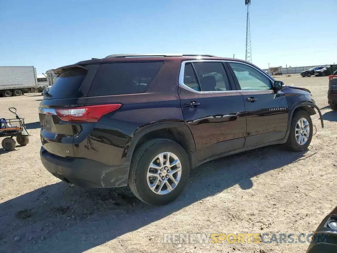 3 Photograph of a damaged car 1GNERGKWXLJ301905 CHEVROLET TRAVERSE 2020