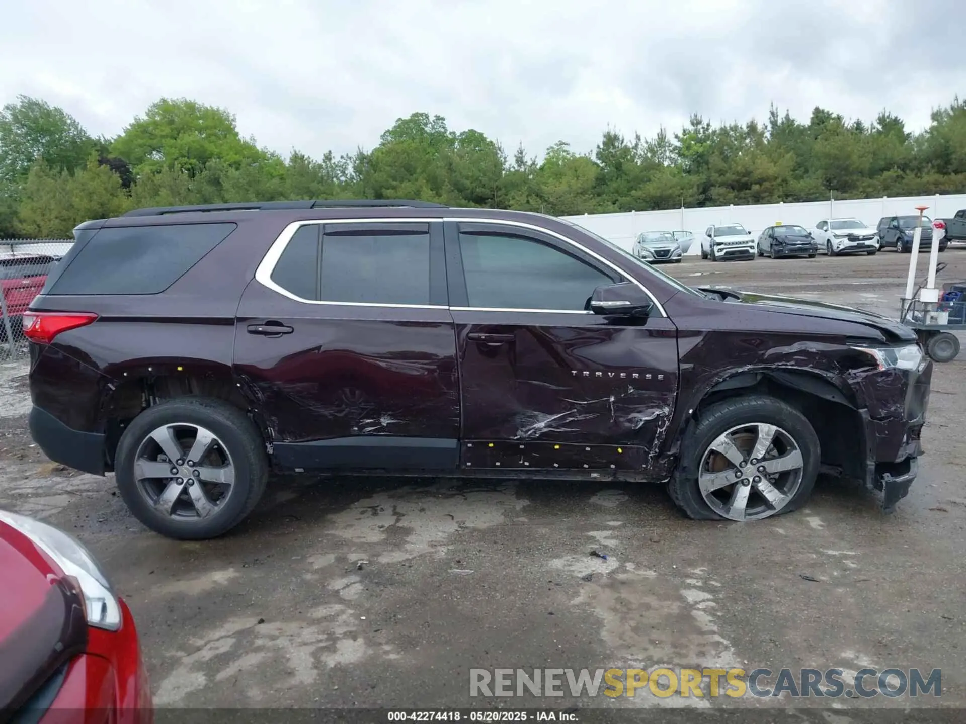 14 Photograph of a damaged car 1GNERHKW0LJ102707 CHEVROLET TRAVERSE 2020