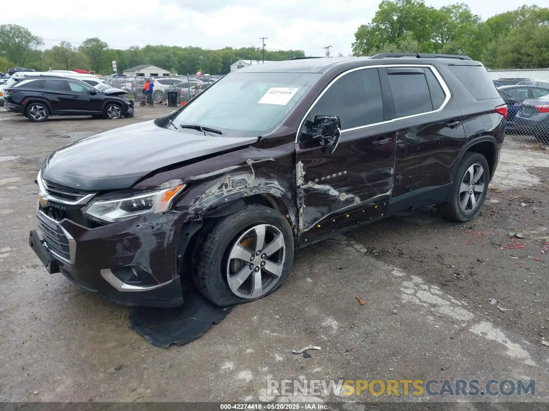 2 Photograph of a damaged car 1GNERHKW0LJ102707 CHEVROLET TRAVERSE 2020