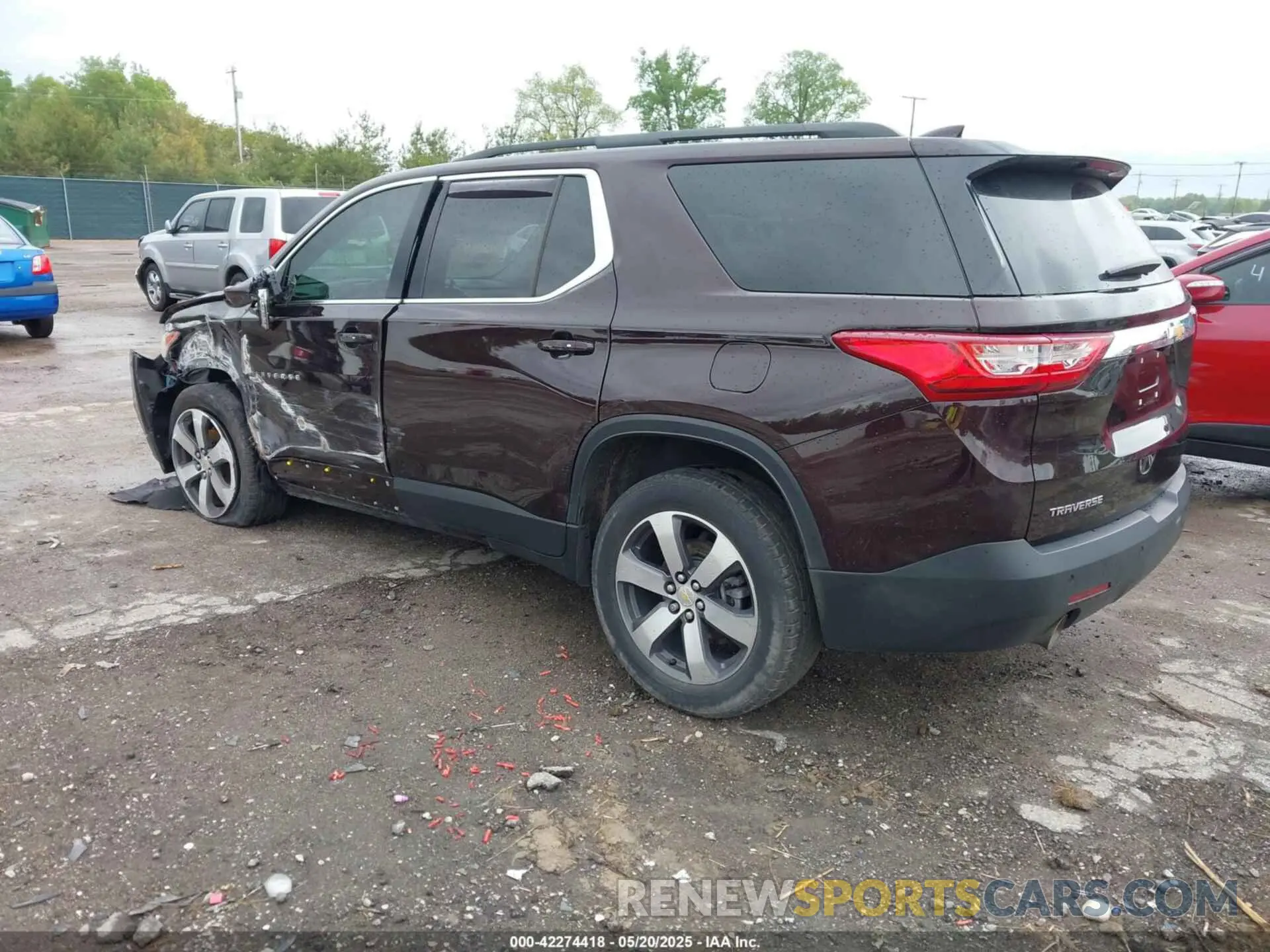 3 Photograph of a damaged car 1GNERHKW0LJ102707 CHEVROLET TRAVERSE 2020
