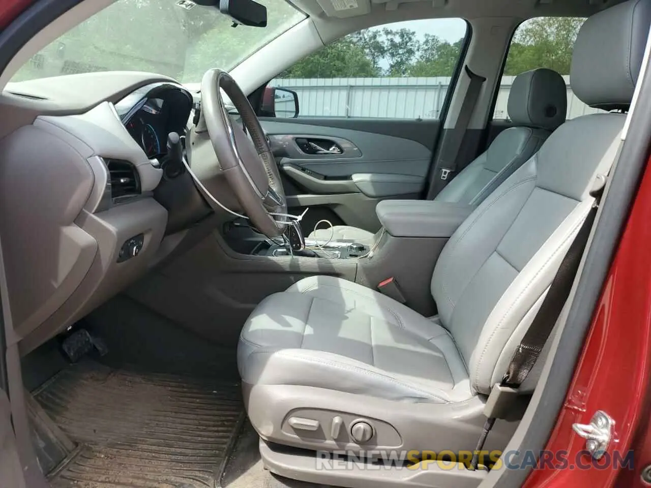 7 Photograph of a damaged car 1GNERHKW0LJ244037 CHEVROLET TRAVERSE 2020